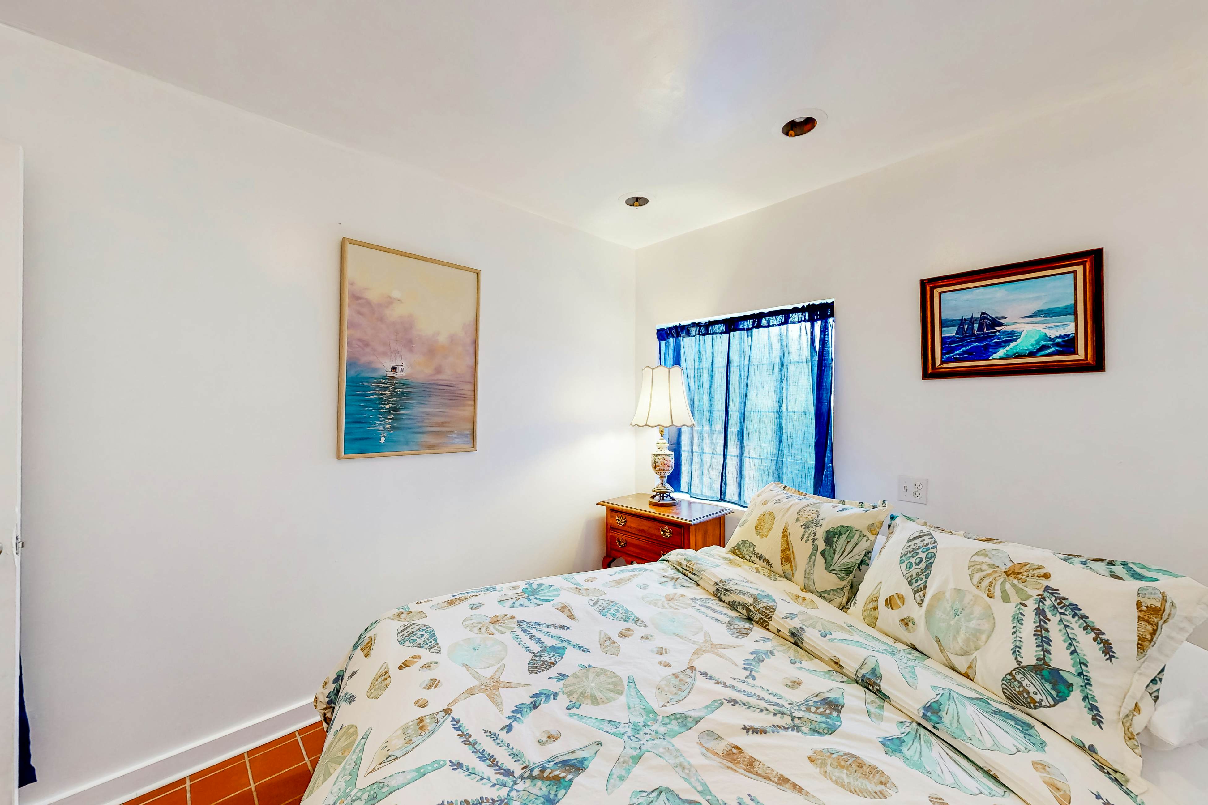 Oceanfront Home in Elk: Panoramic Views & Firepit