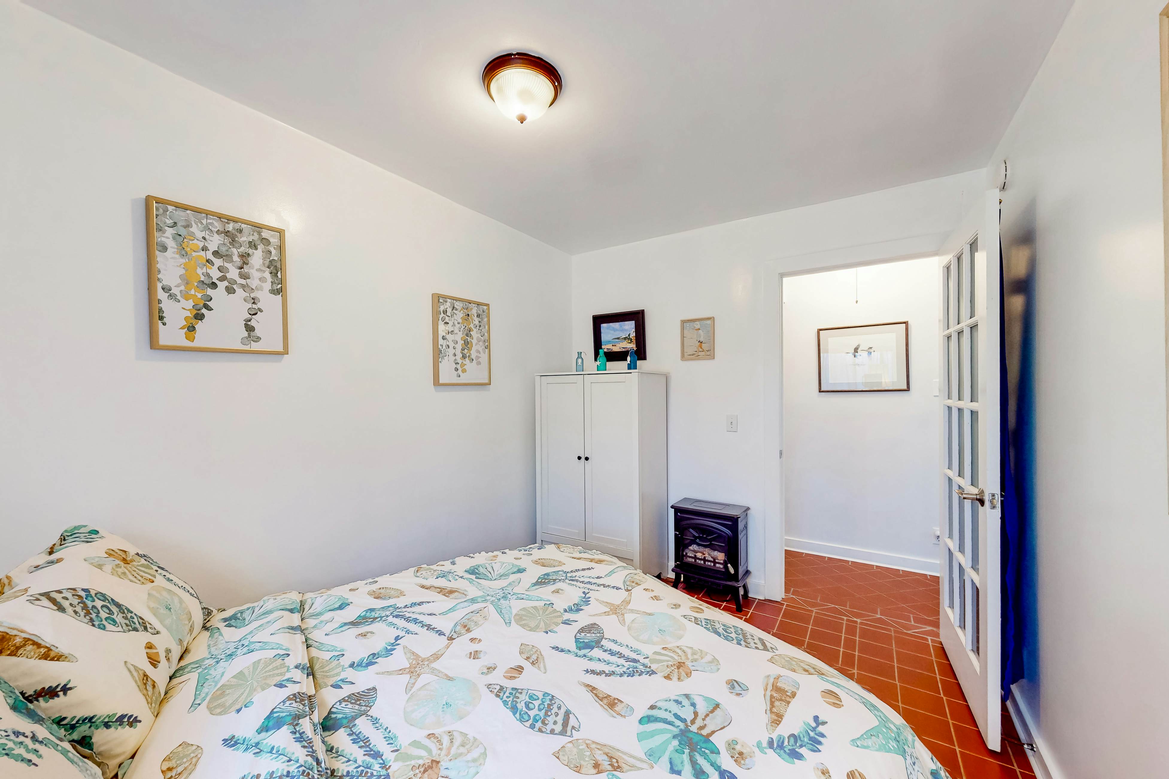 Oceanfront Home in Elk: Panoramic Views & Firepit