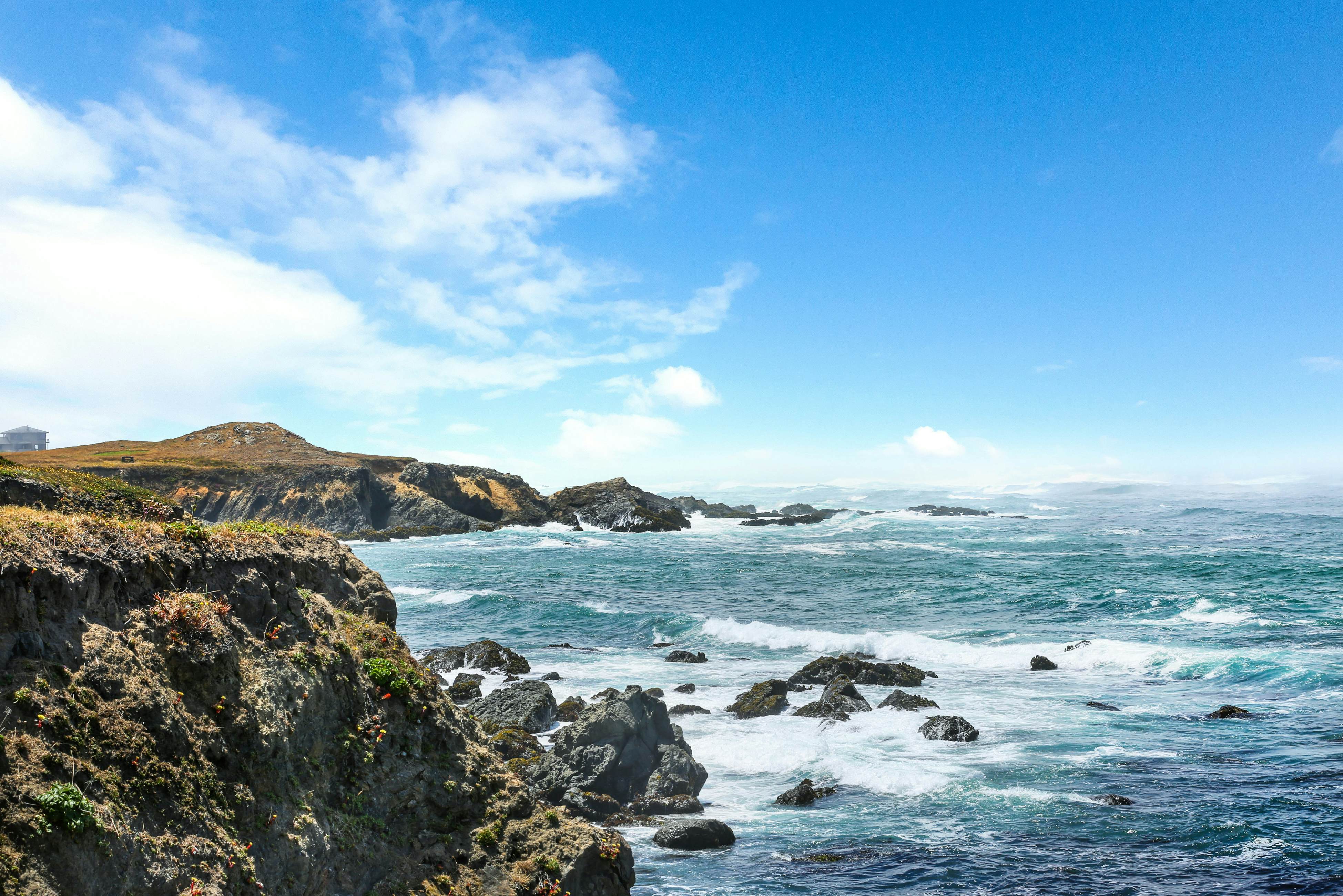 Relaxing Oceanfront Retreat with Hot Tub 