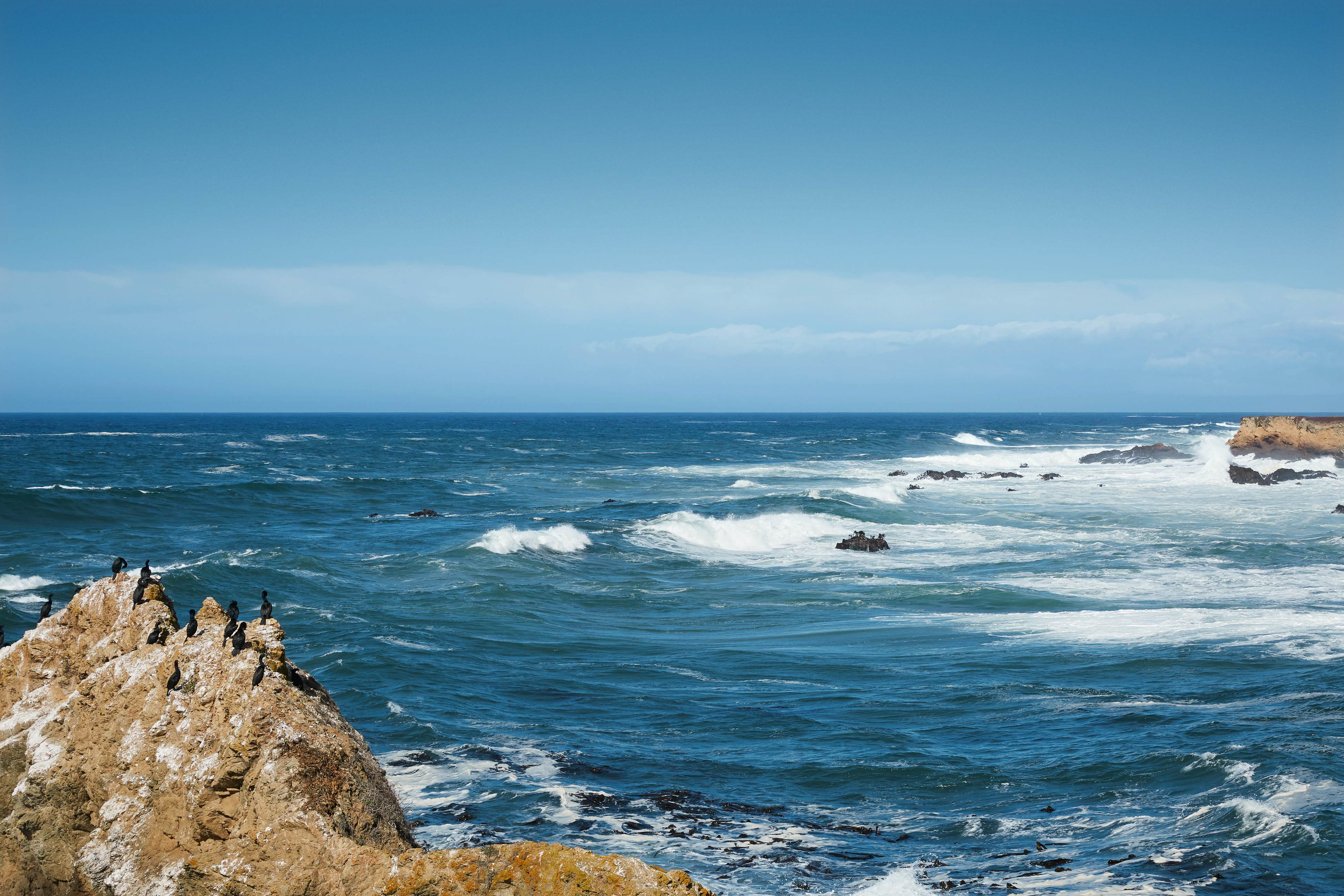 Oceanfront Home: Stunning Views & Private Hot Tub
