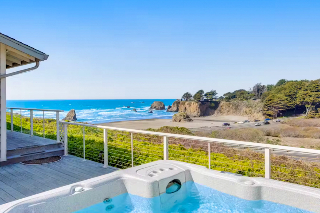 Oceanfront Haven - Hot Tub & Private Beach Access