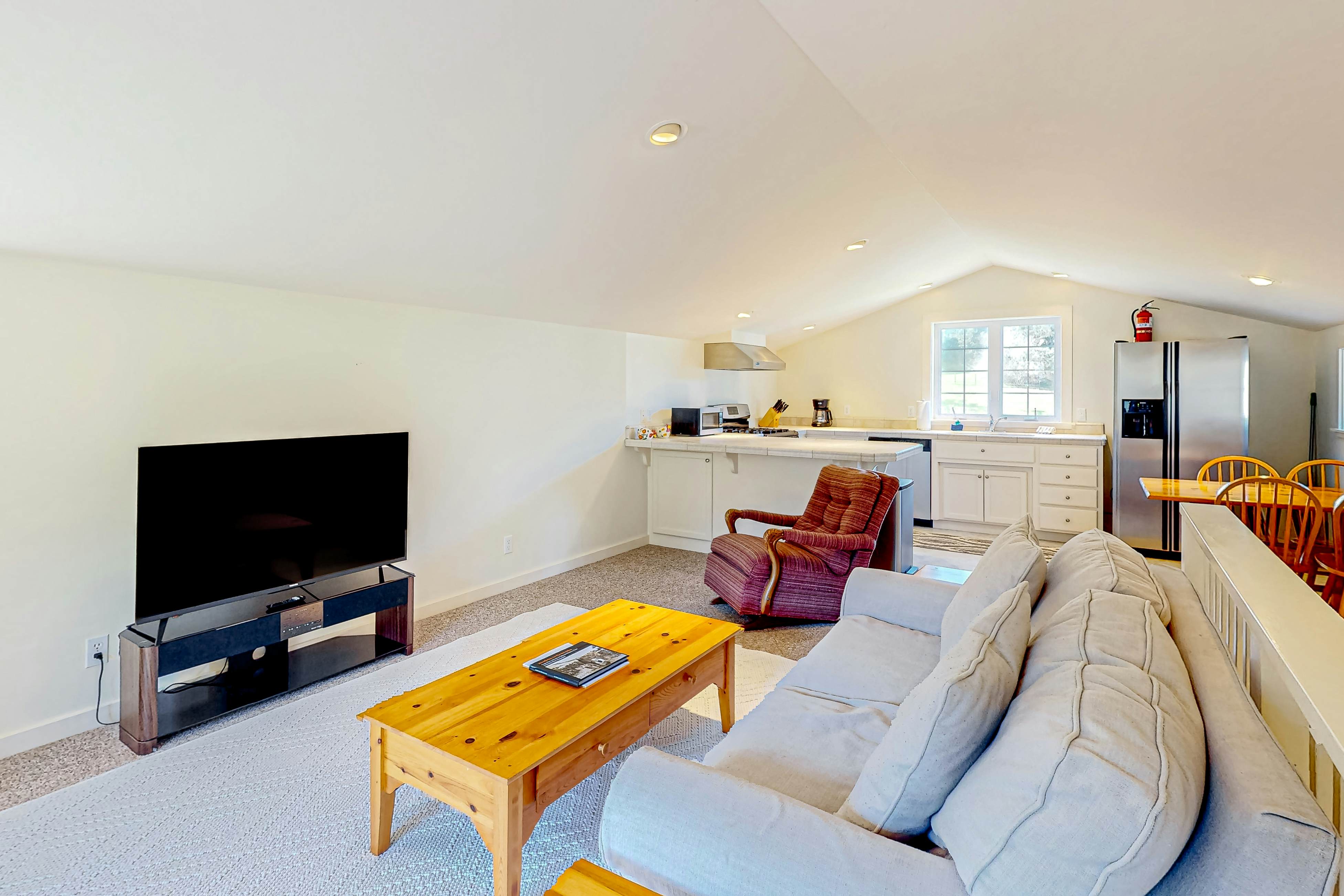 Mendocino Family Home: Near Beach & Hot Tub