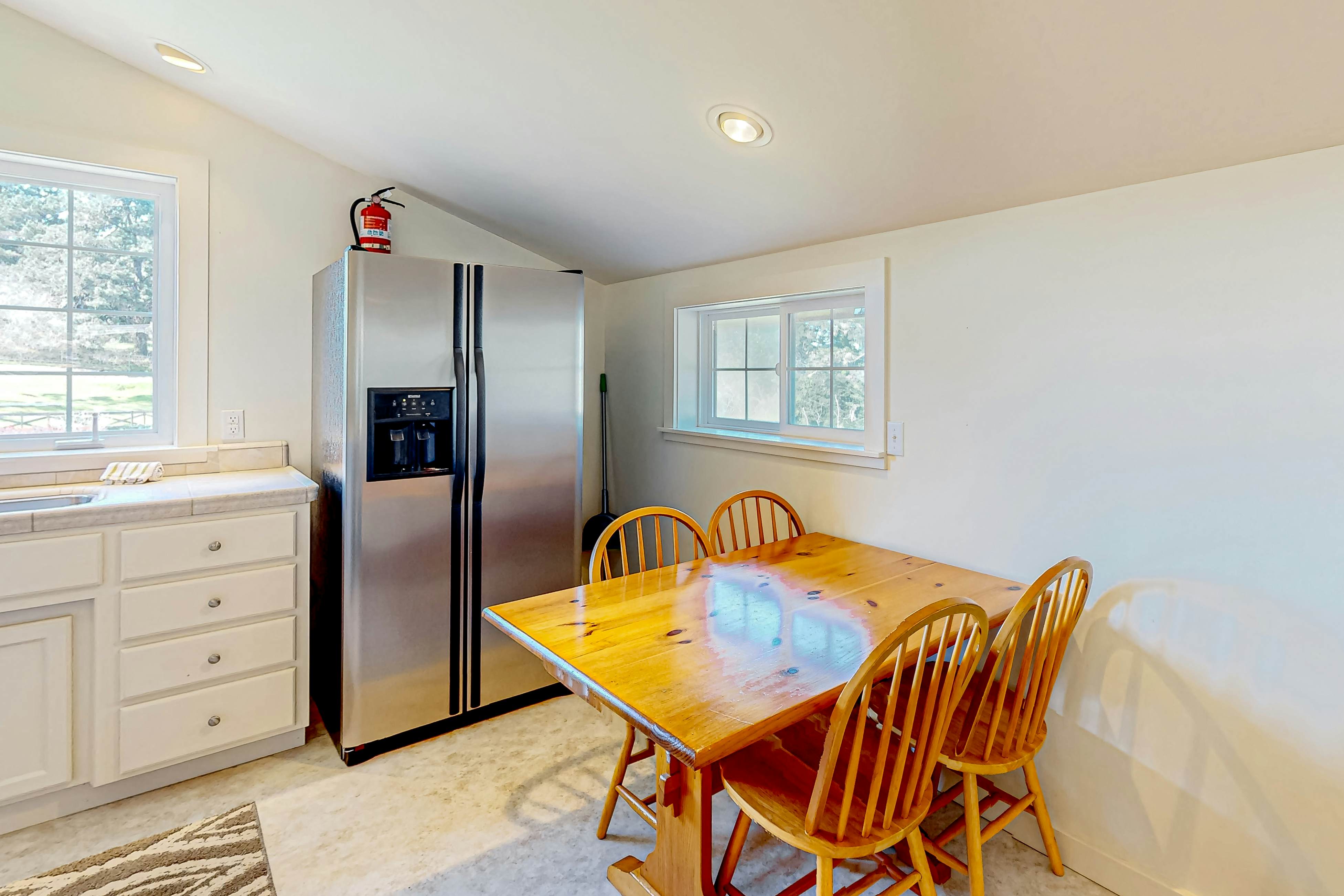 Mendocino Family Home: Near Beach & Hot Tub