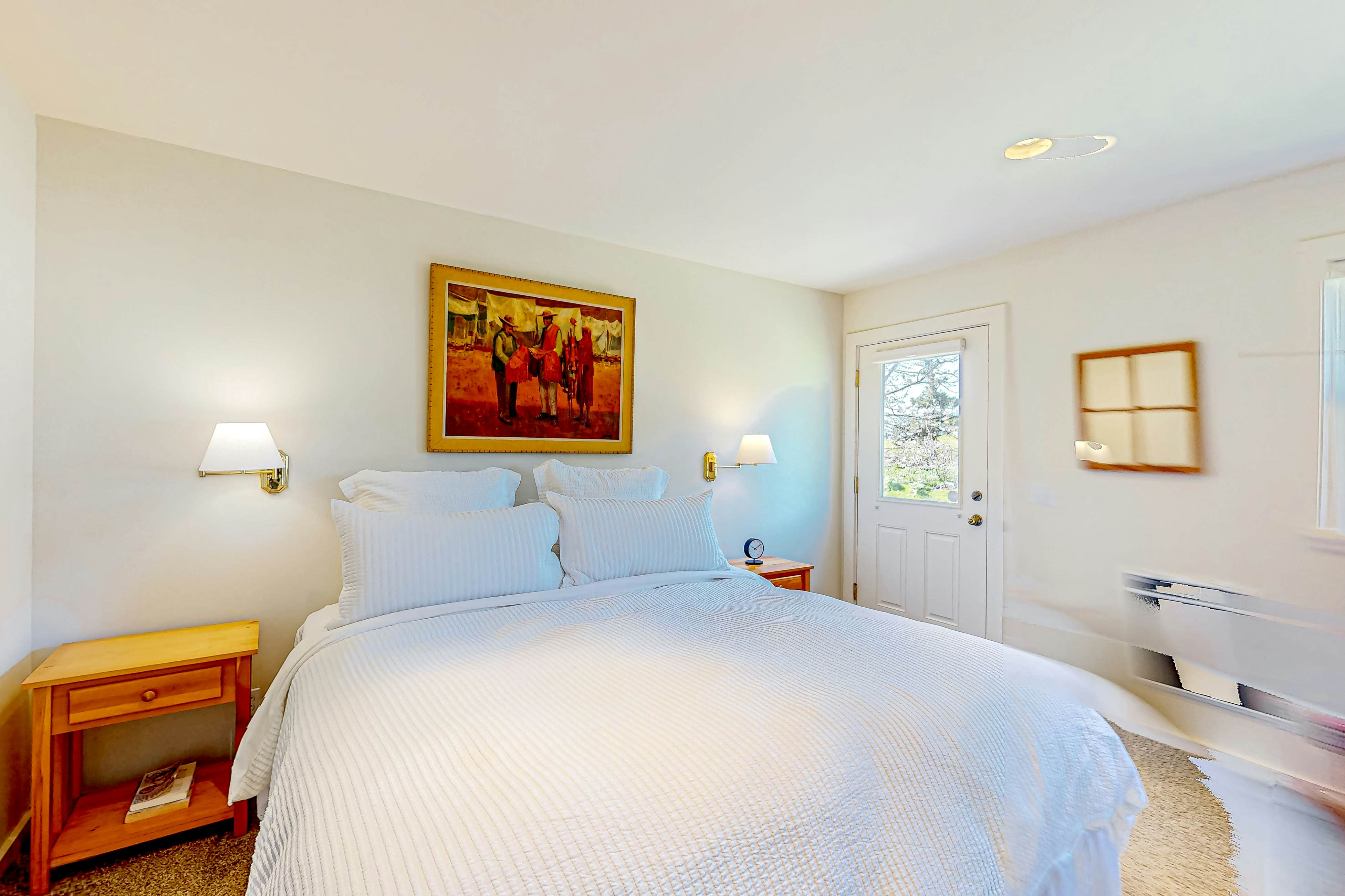 Mendocino Family Home: Near Beach & Hot Tub