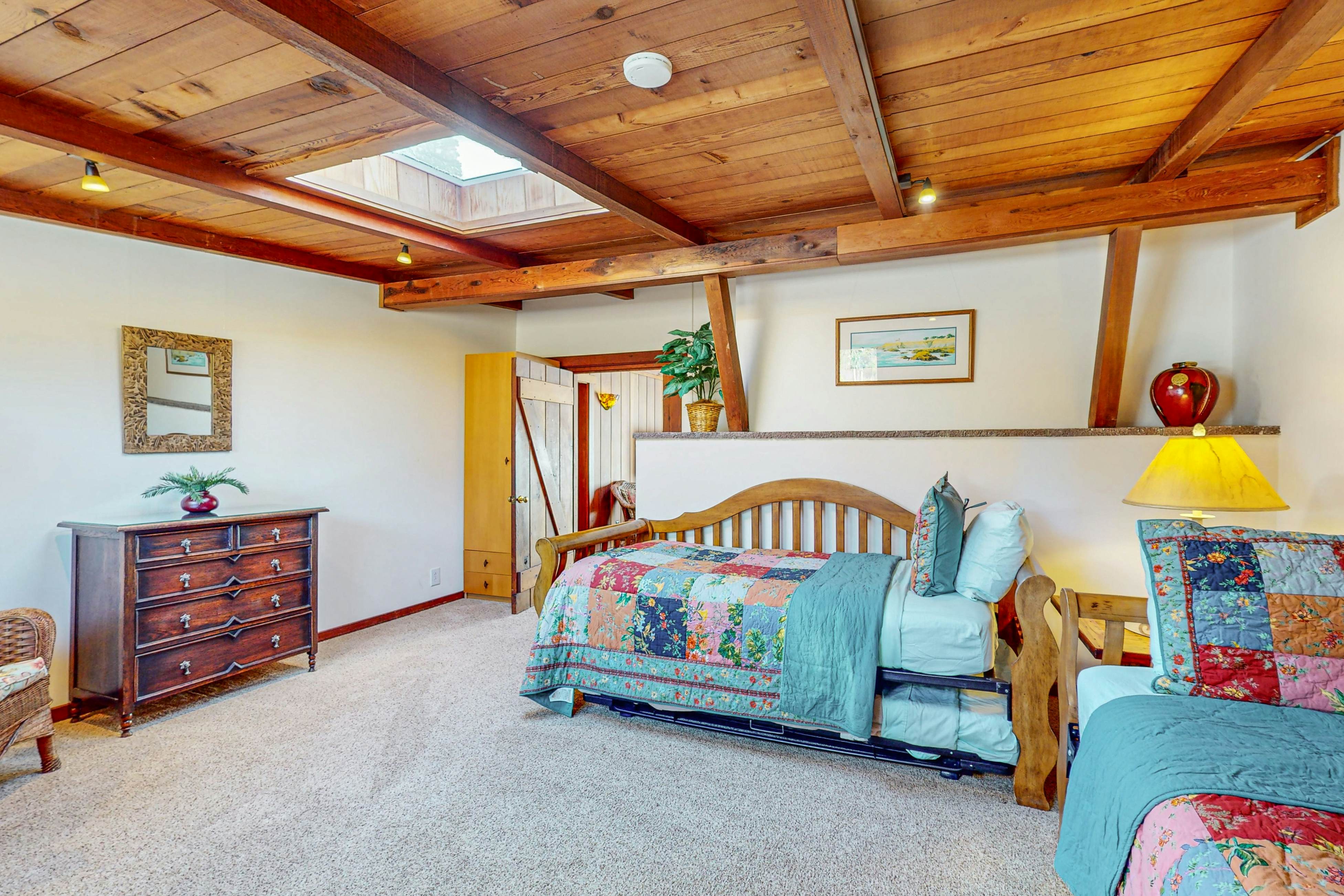 Ocean view home steps to State Park with hot tub