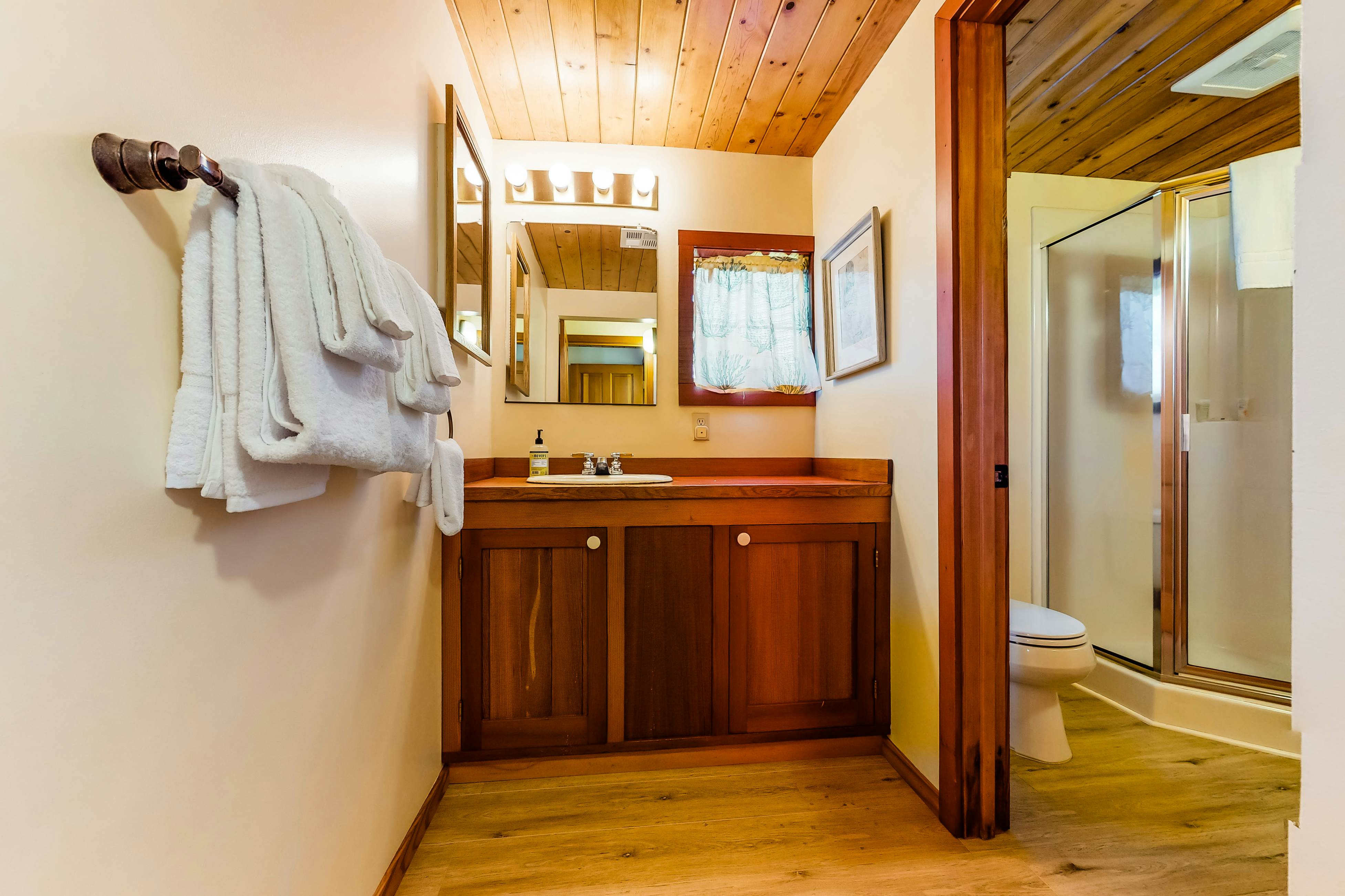 Stunning Mendocino Home & Cottage: Sauna, Sea View