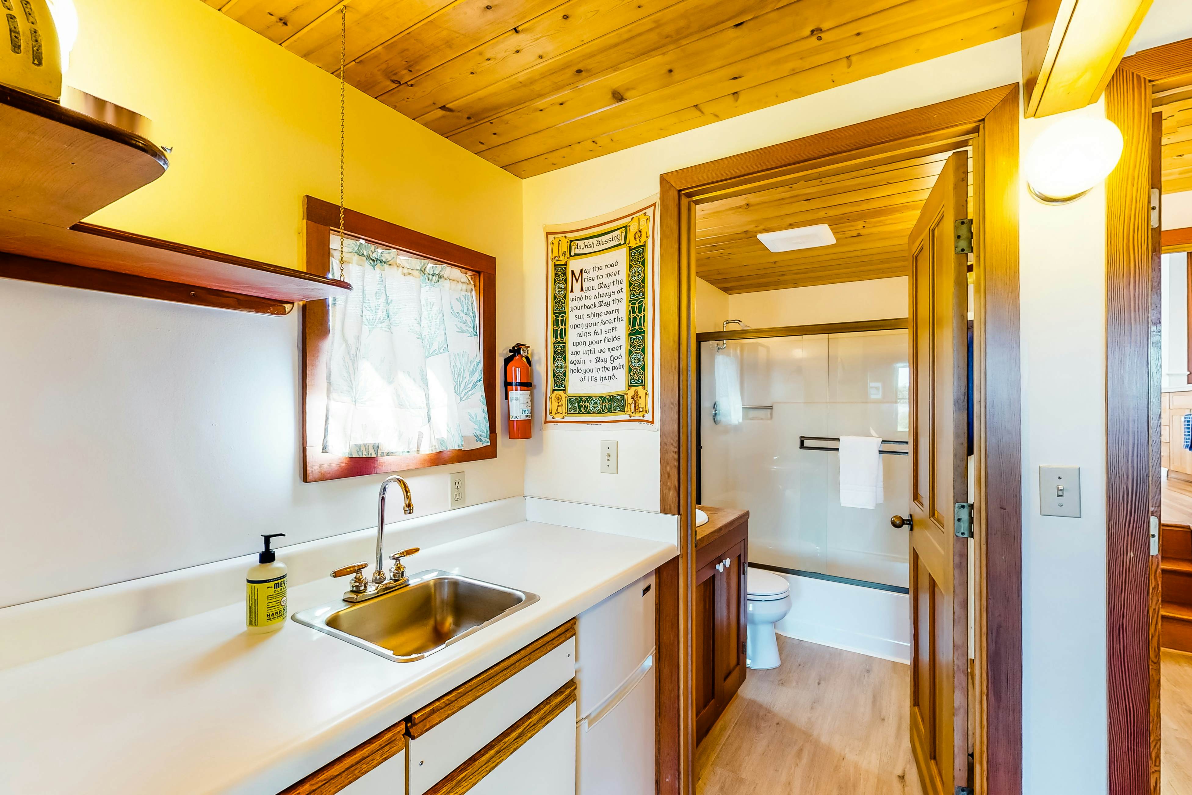 Stunning Mendocino Home & Cottage: Sauna, Sea View