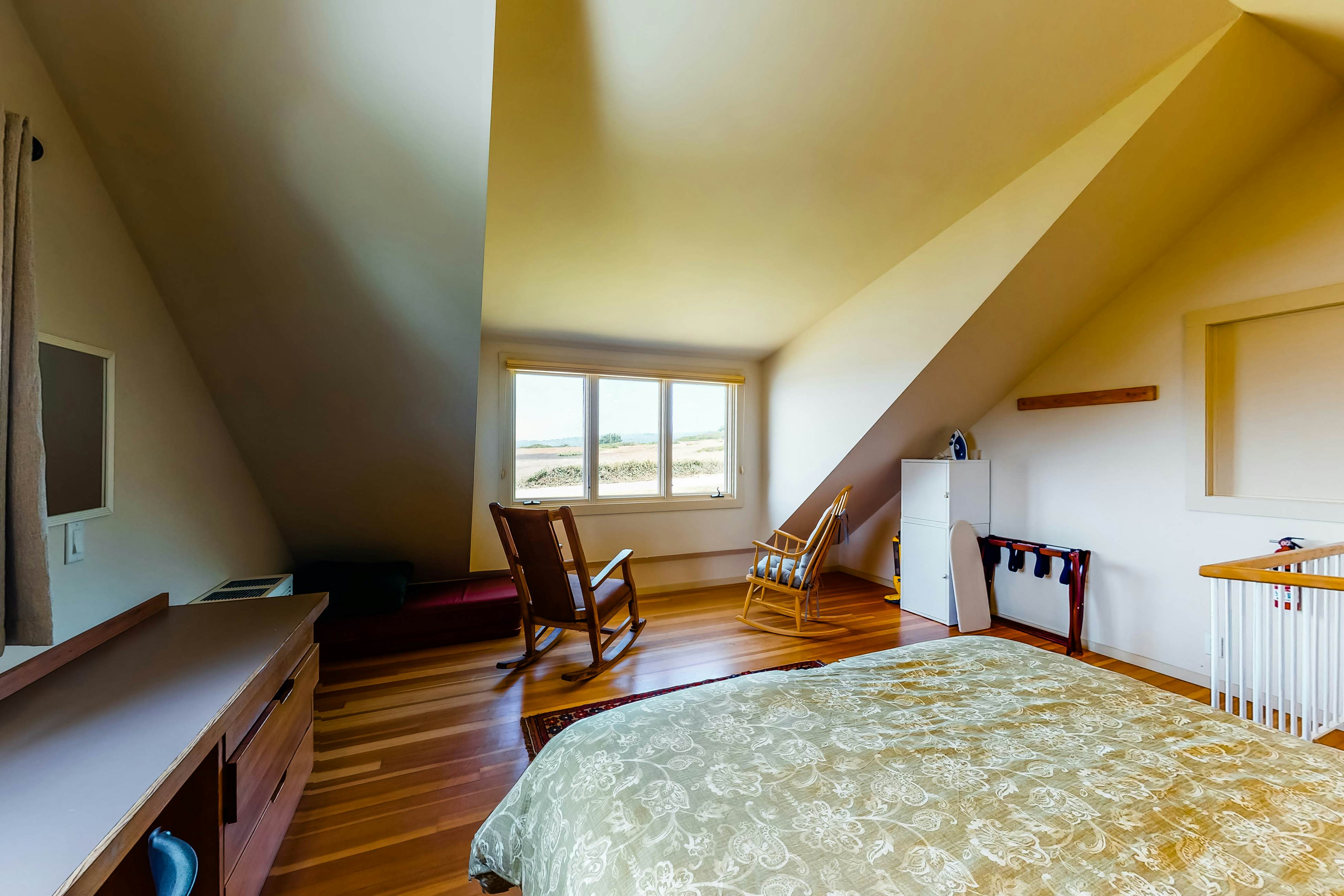 Stunning Mendocino Home & Cottage: Sauna, Sea View