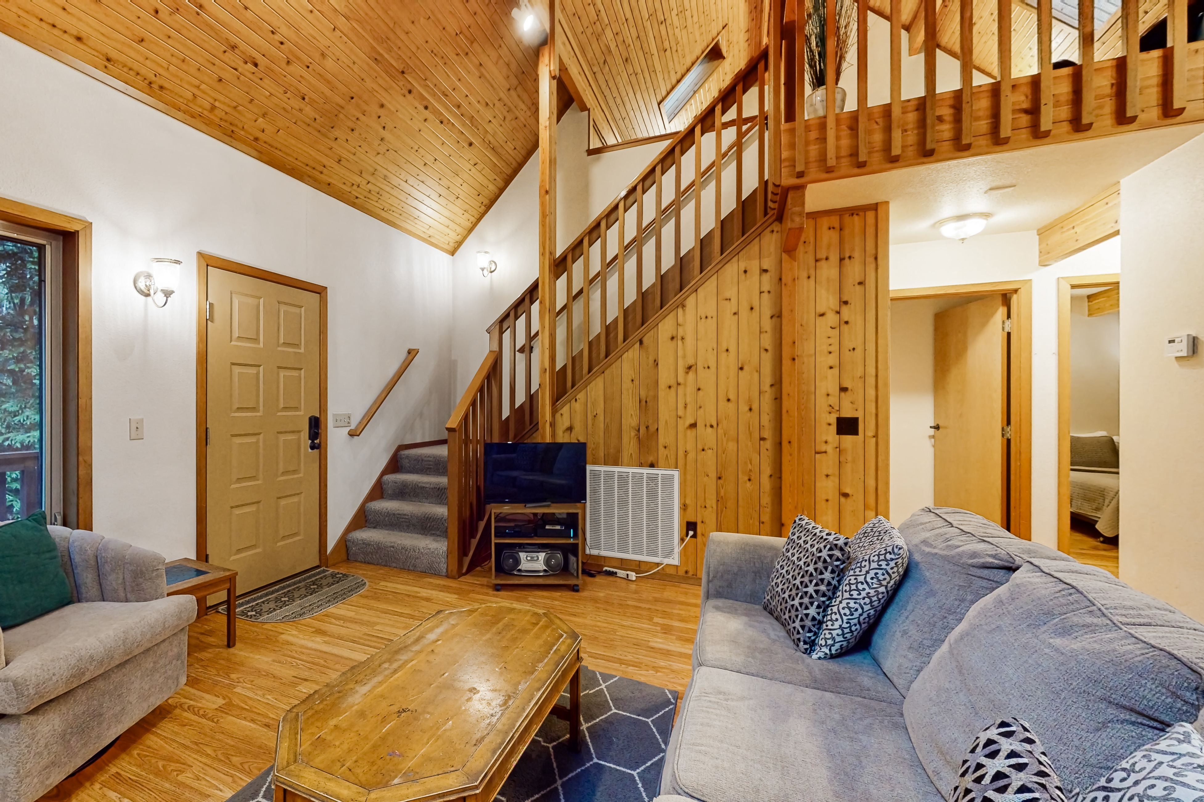 Redwood Rest Getaway - A-Frame with Hot Tub & Deck