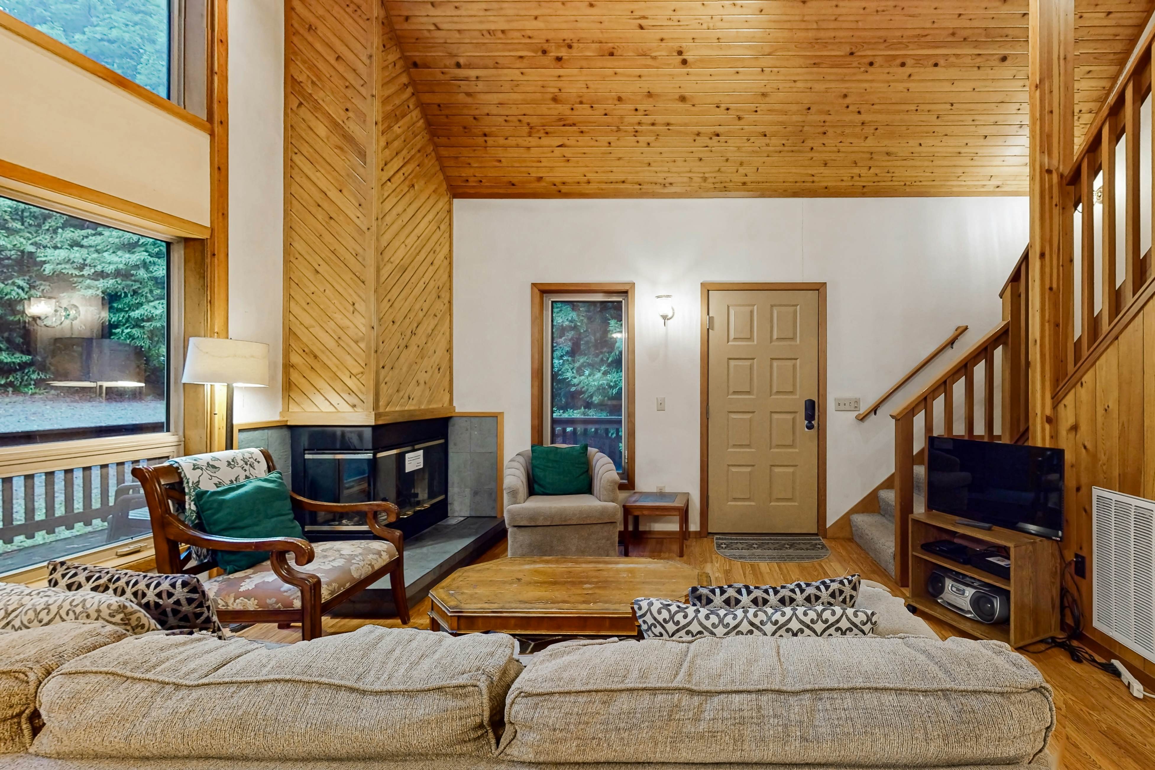 Mendocino Getaway: A-Frame with Hot Tub & Deck