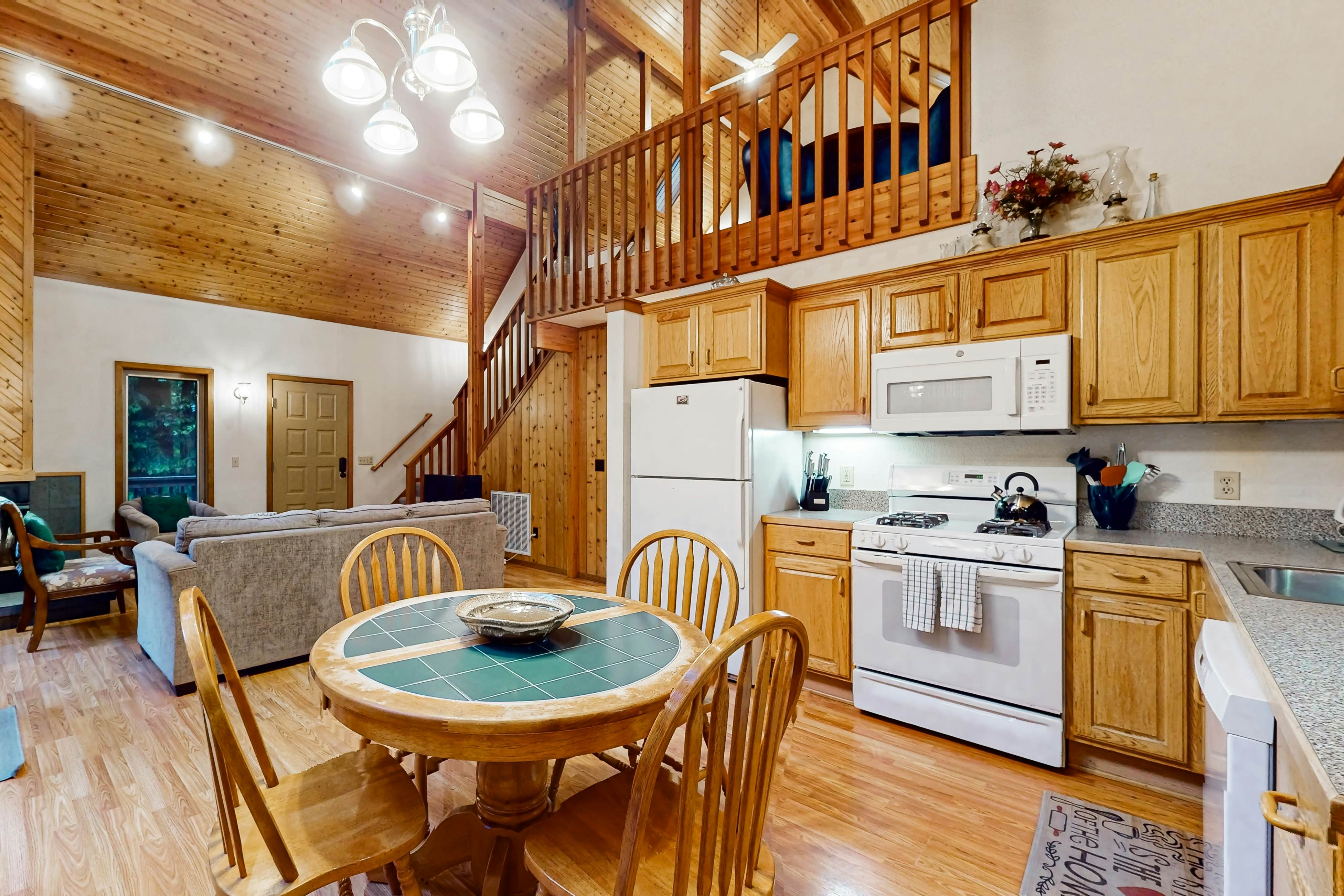 Mendocino Getaway: A-Frame with Hot Tub & Deck