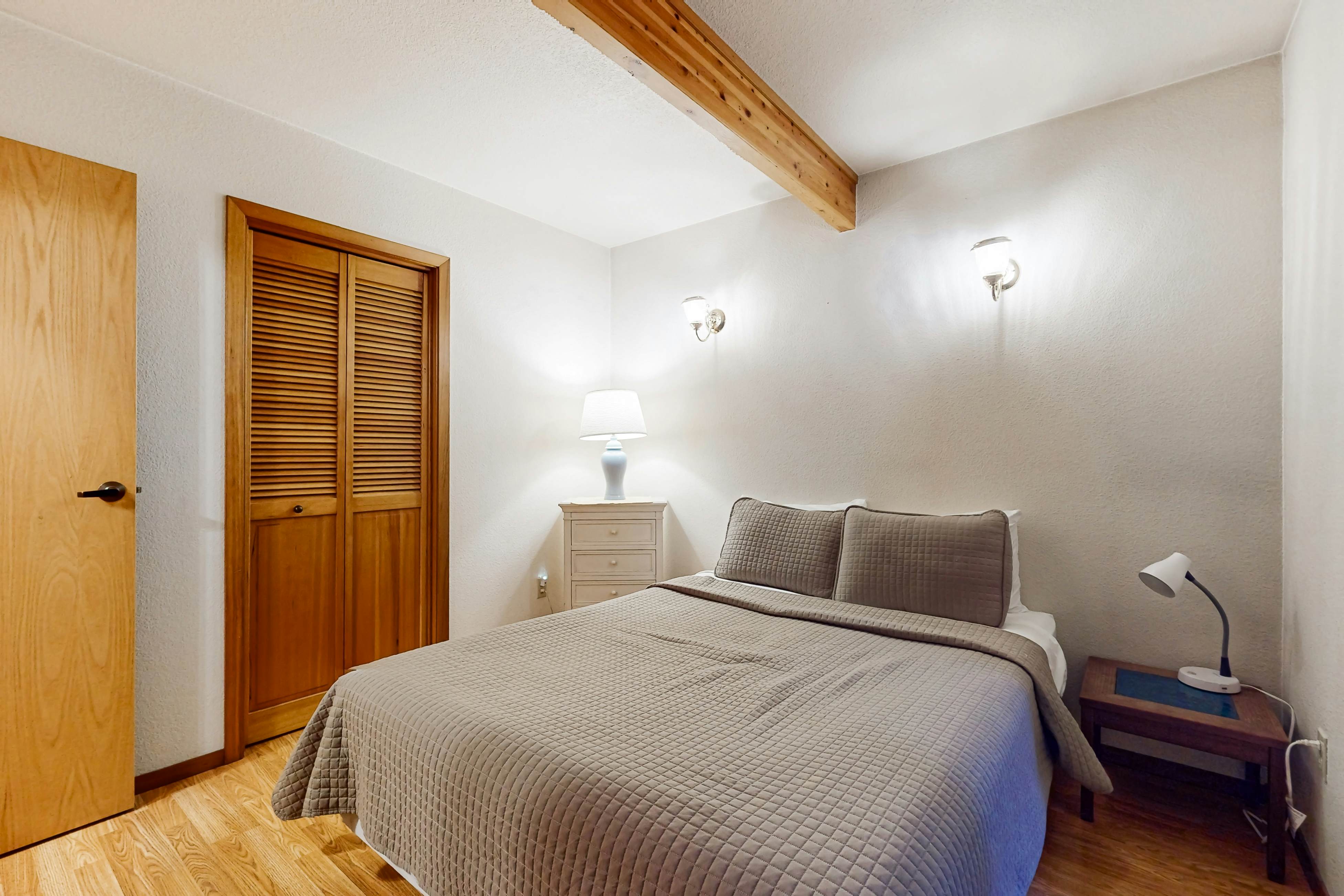 Mendocino Getaway: A-Frame with Hot Tub & Deck