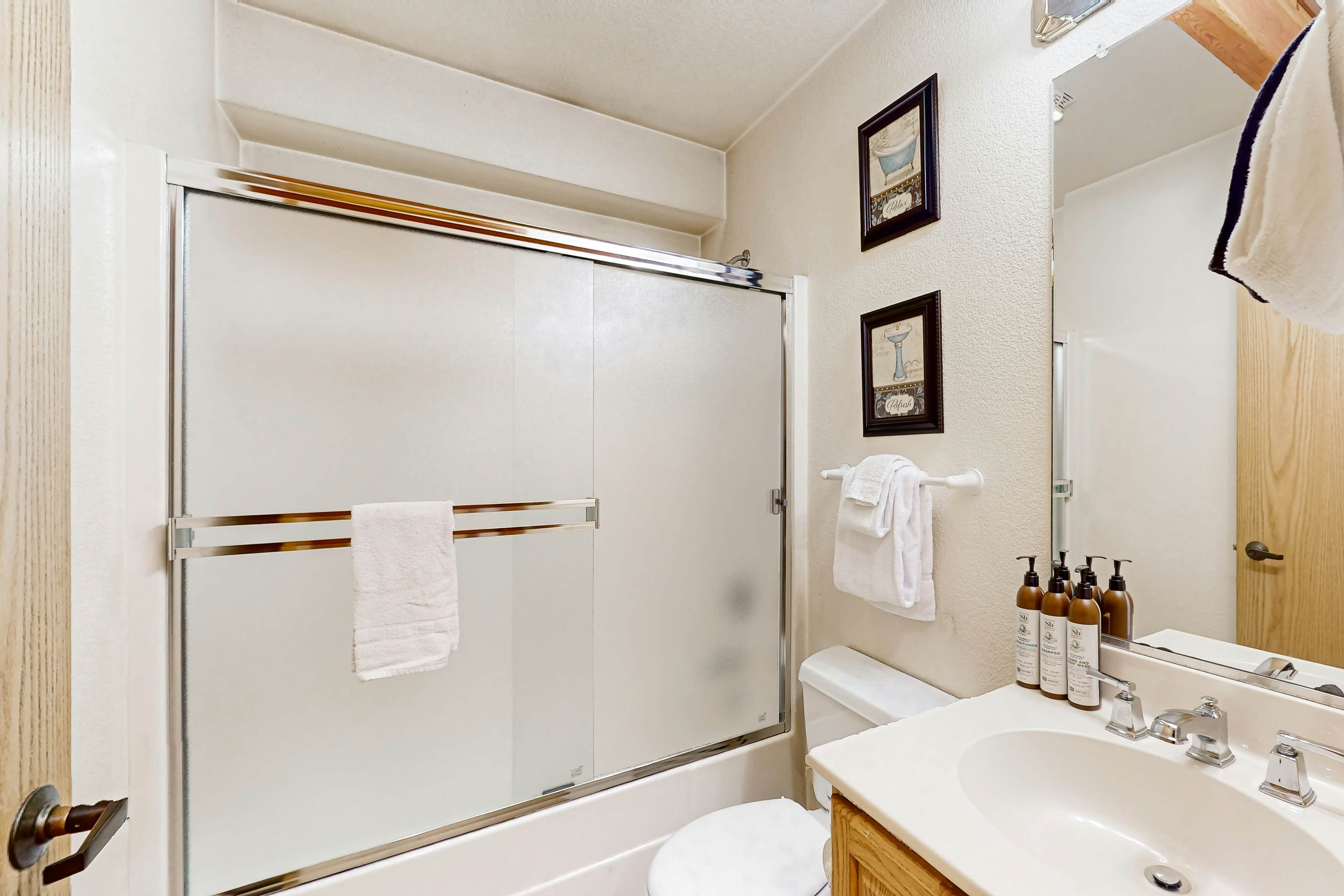 Mendocino Getaway: A-Frame with Hot Tub & Deck