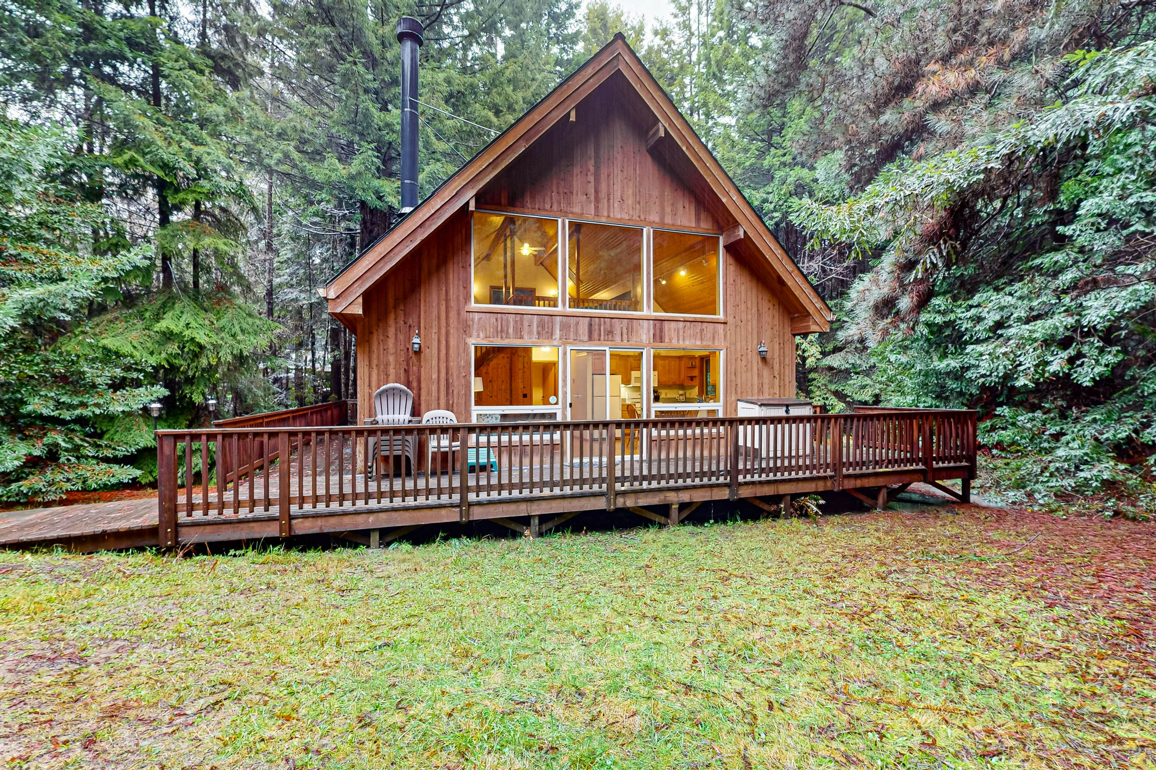 Mendocino Getaway: A-Frame with Hot Tub & Deck