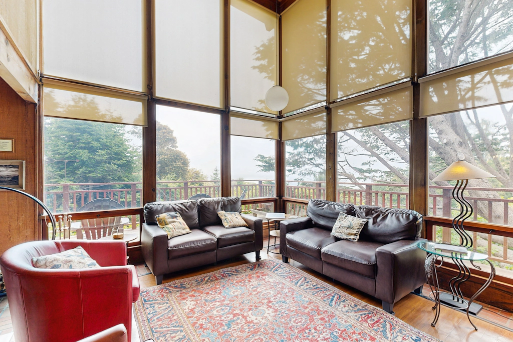 Oceanview Mendocino Artist Retreat - Garden, Deck