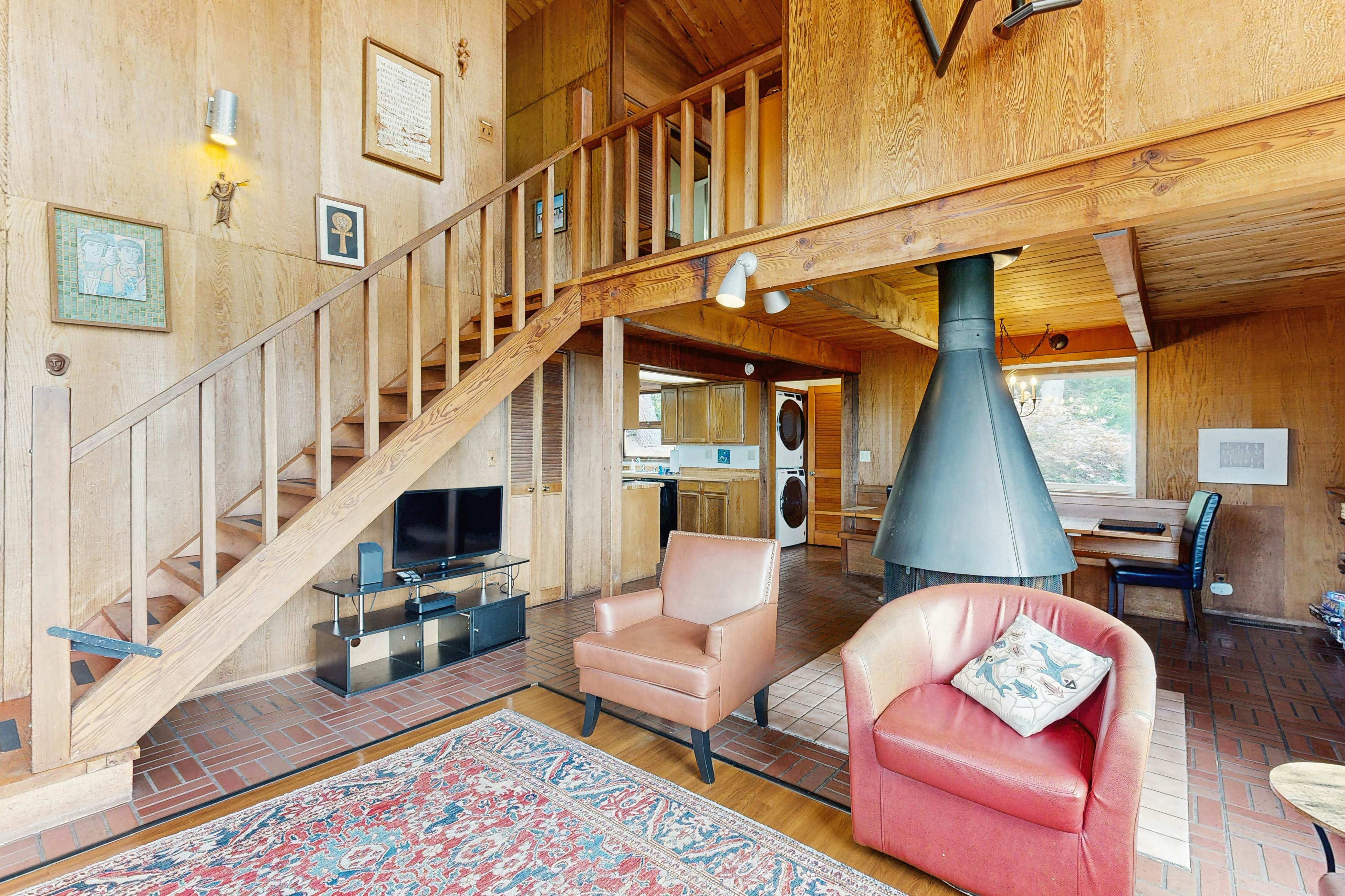 Coastal Home in Mendocino: WiFi, Fireplace & Pets