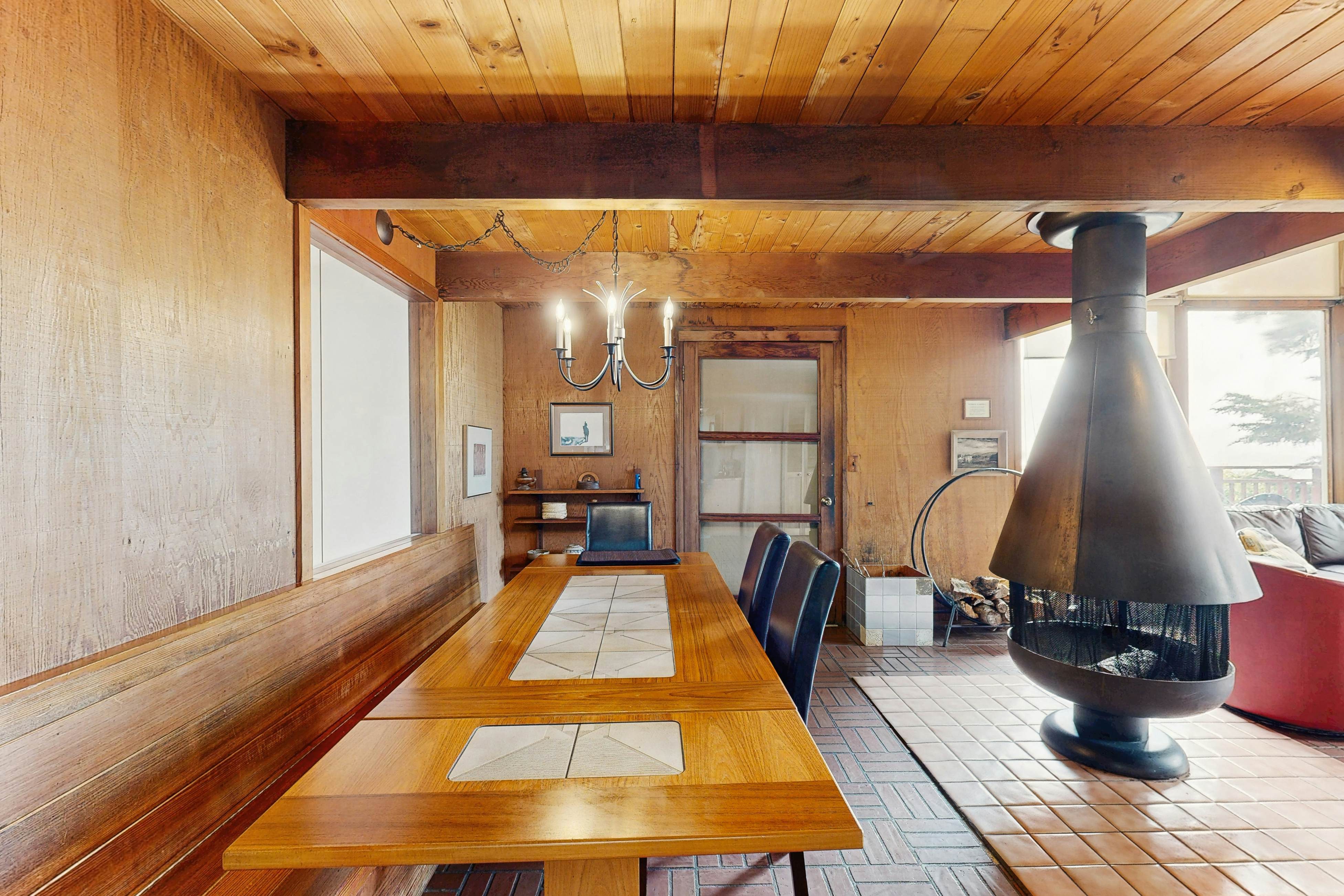 Coastal Home in Mendocino: WiFi, Fireplace & Pets