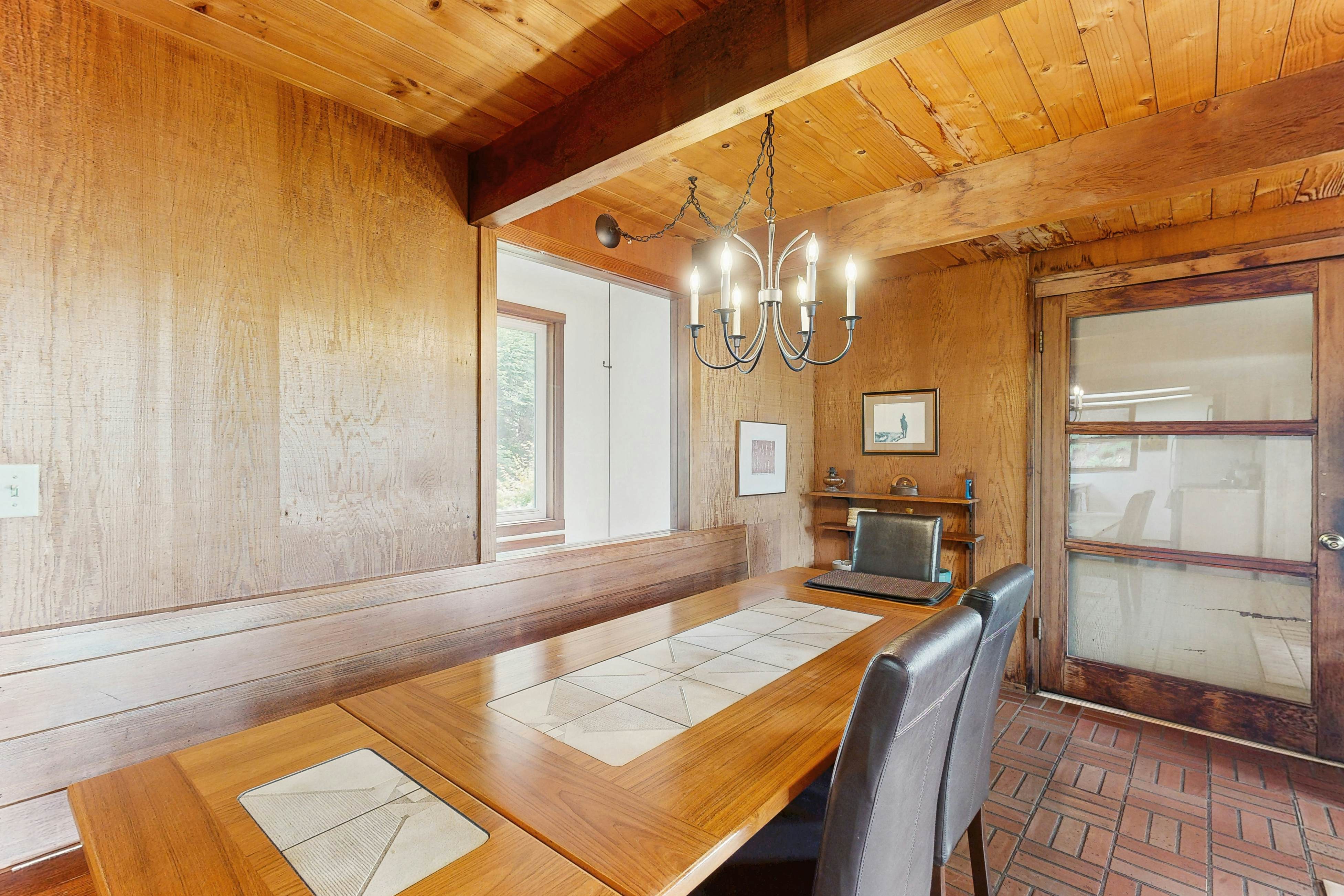 Coastal Home in Mendocino: WiFi, Fireplace & Pets