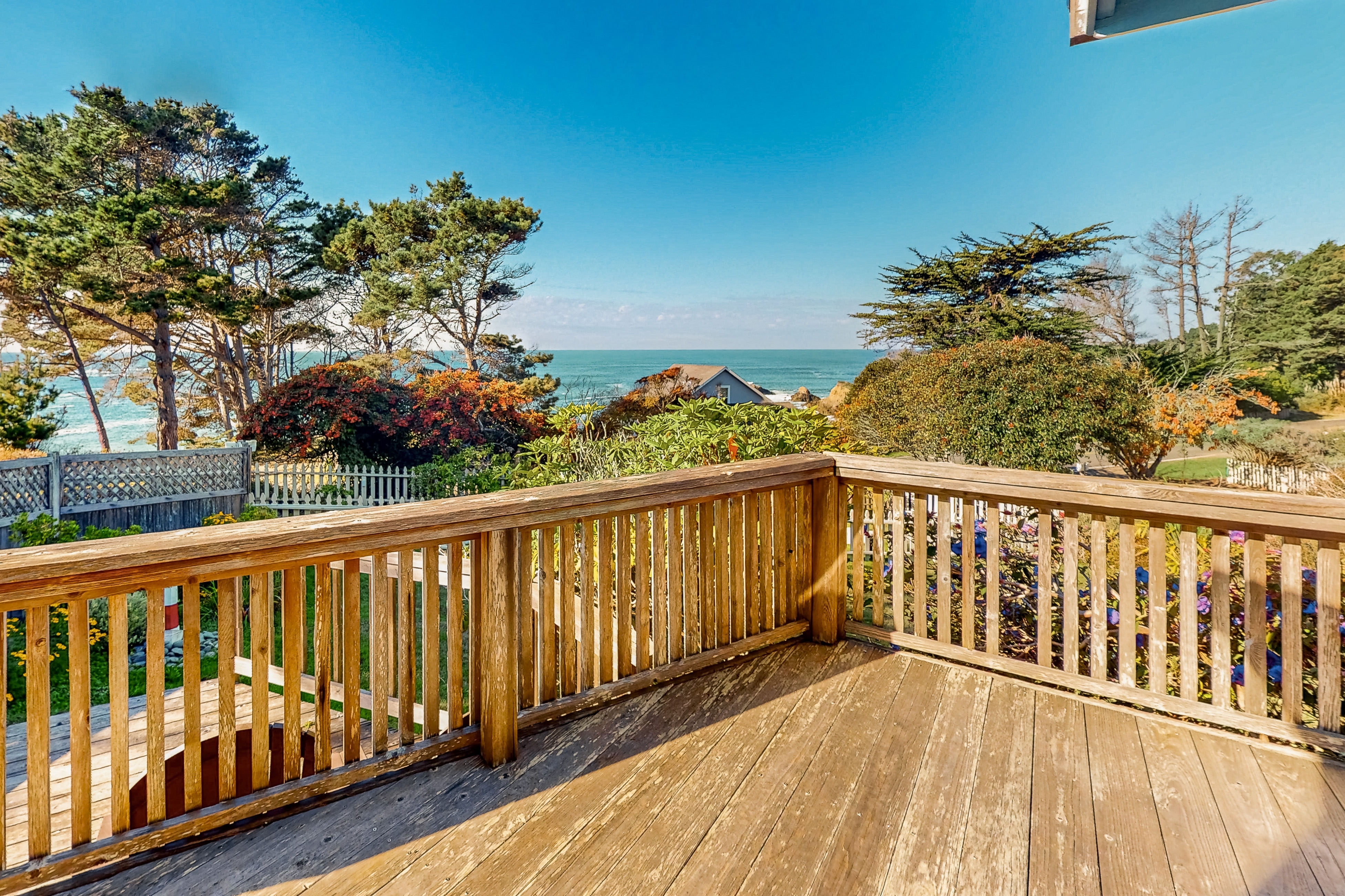 Oceanview Home with Guest Cottage & Artist Studio 