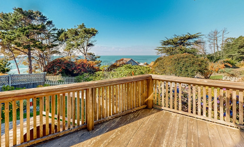 Oceanview Home with Guest Cottage & Artist Studio