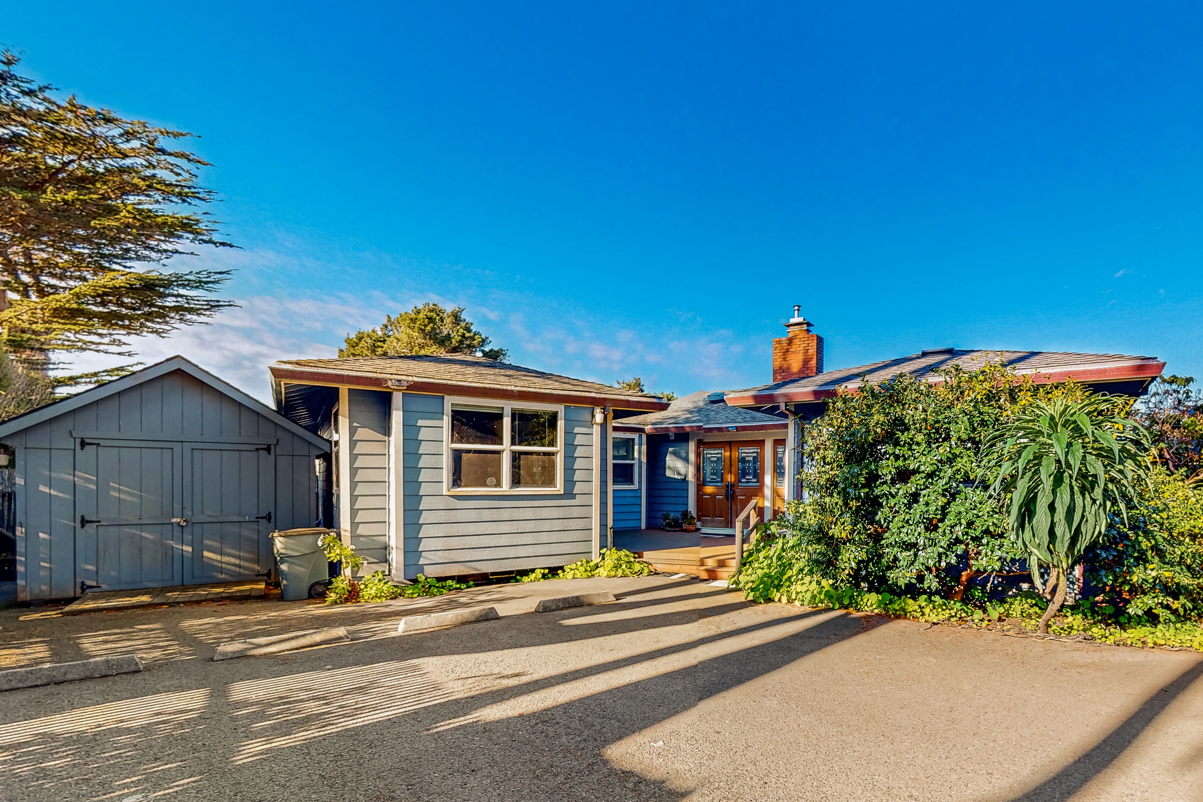 Cozy Mendocino Home near Headlands State Park
