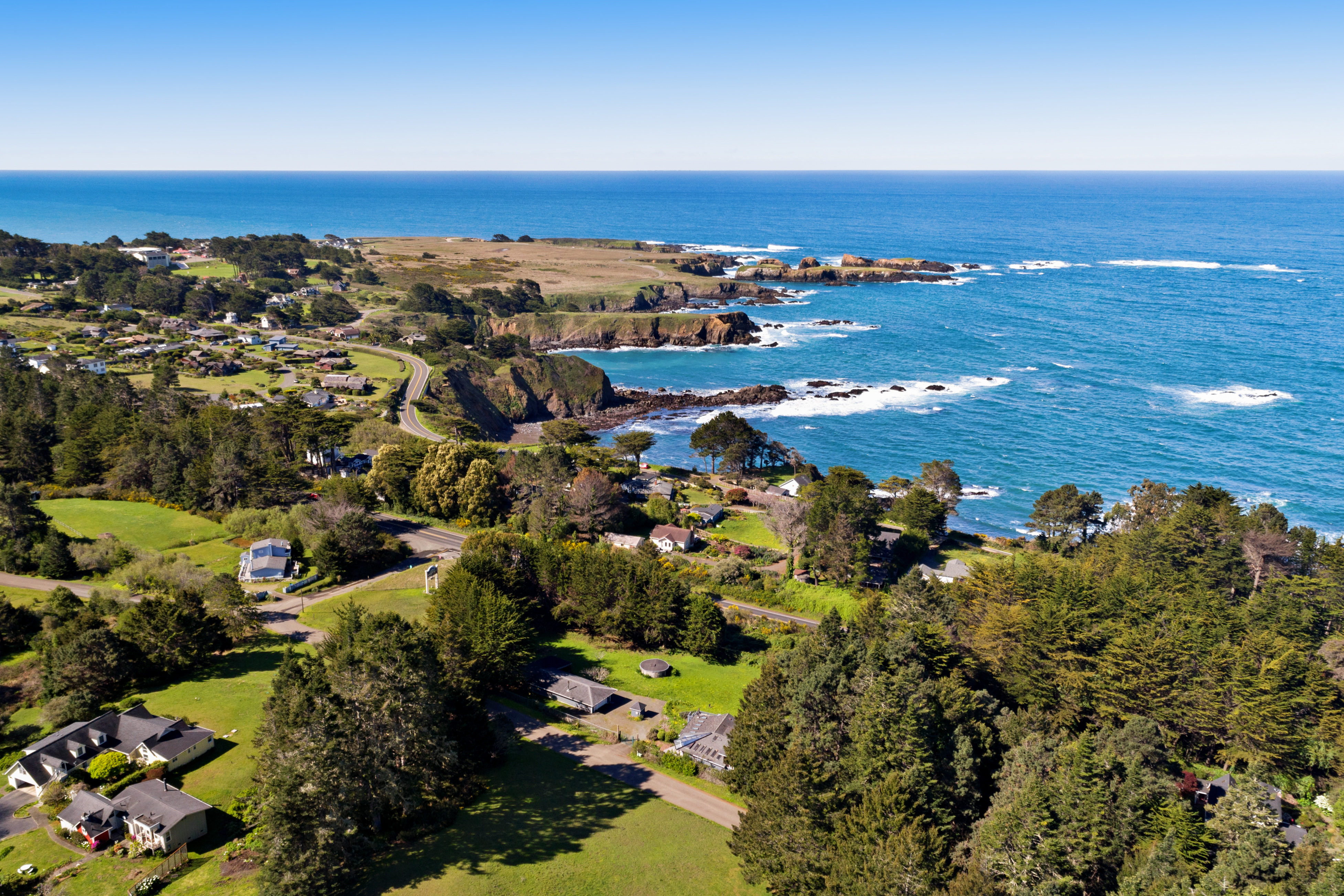 Mendocino Getaway - Ocean Views & Family Fun