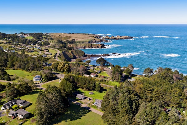 Mendocino Getaway - Ocean Views & Family Fun