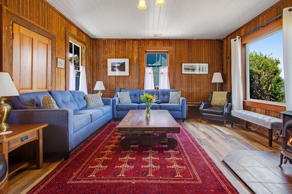 Spectacular Mendocino Home- Sea View, Sauna, Lofts