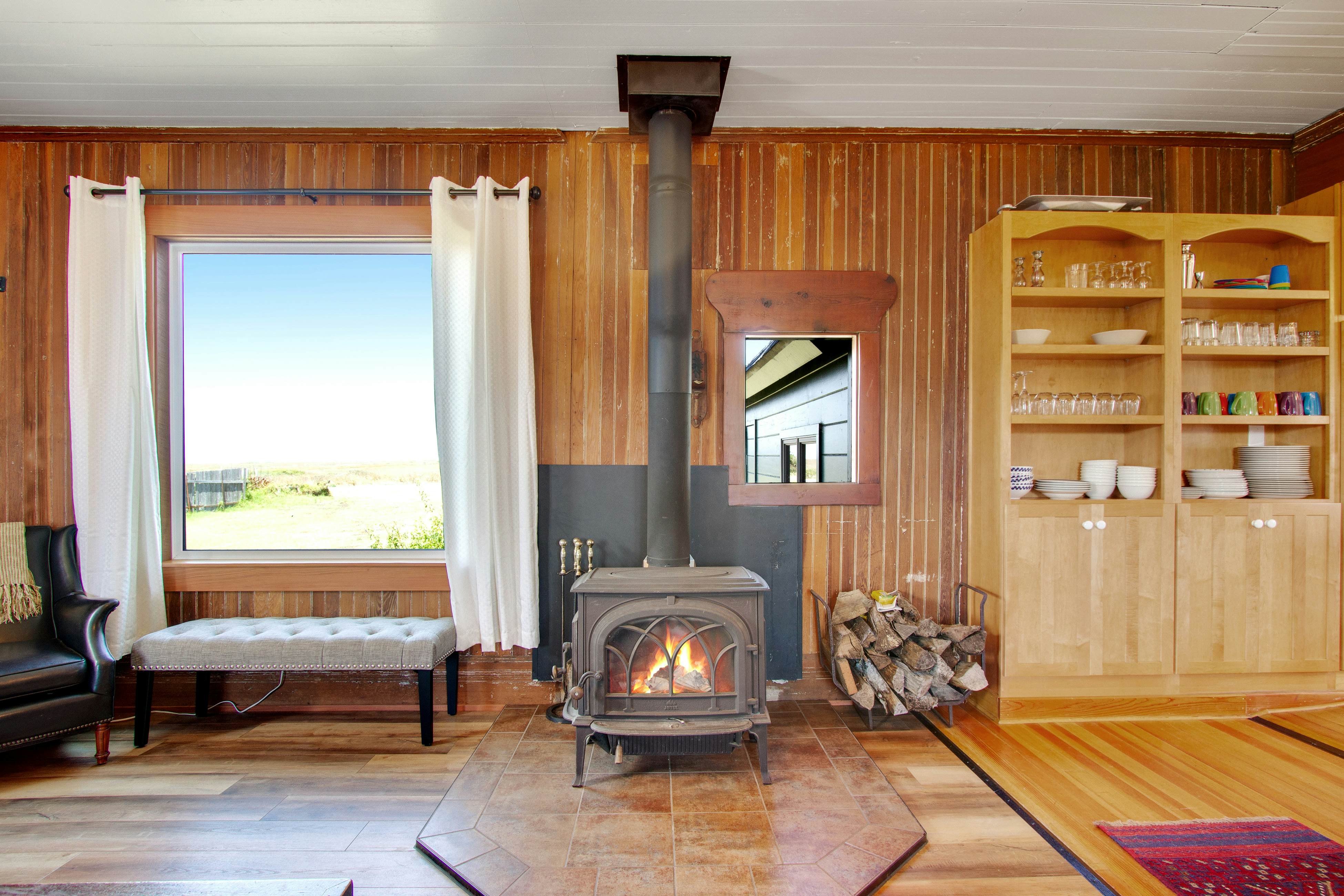 Spectacular Mendocino Home: Sea View, Sauna, Lofts