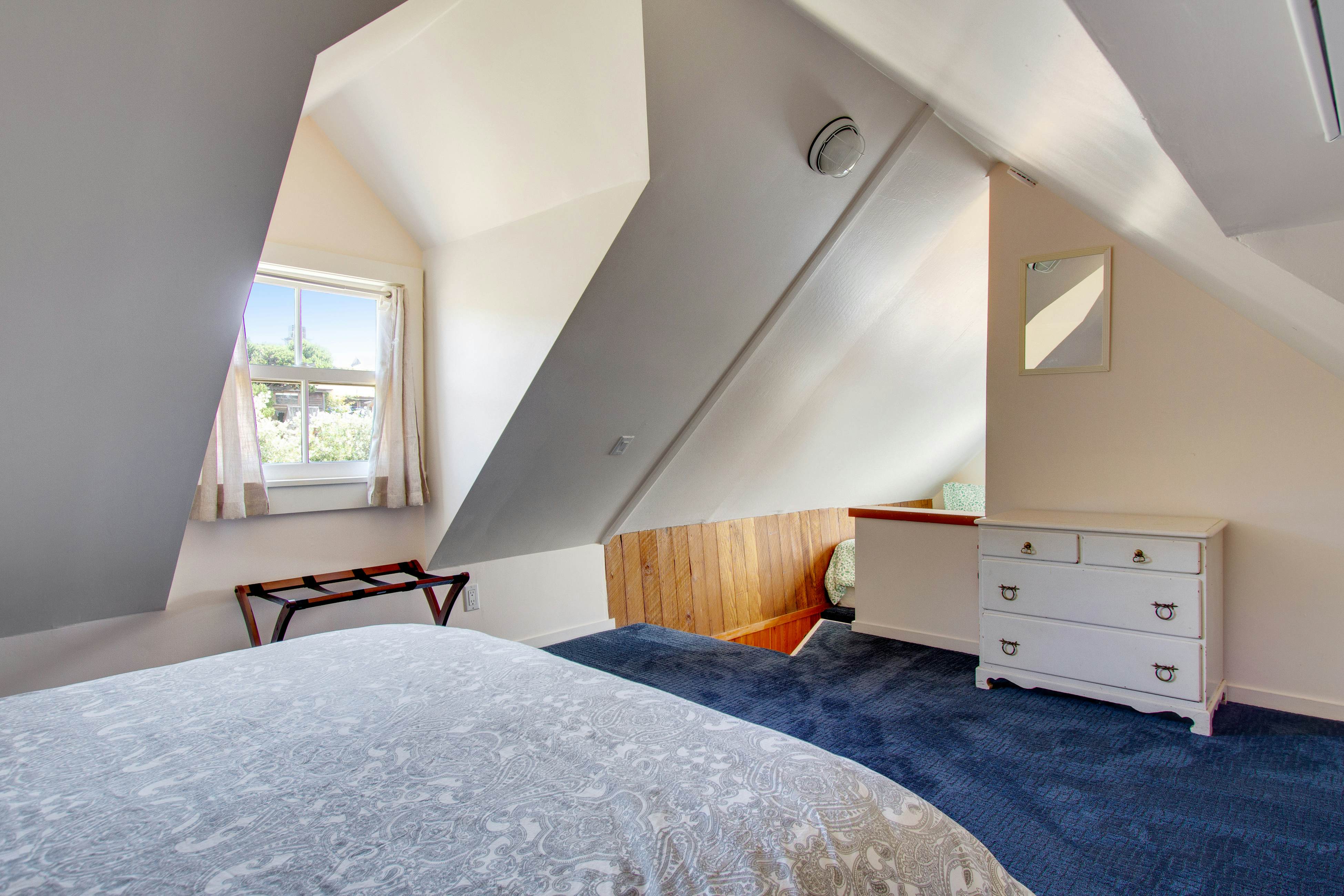 Spectacular Mendocino Home: Sea View, Sauna, Lofts