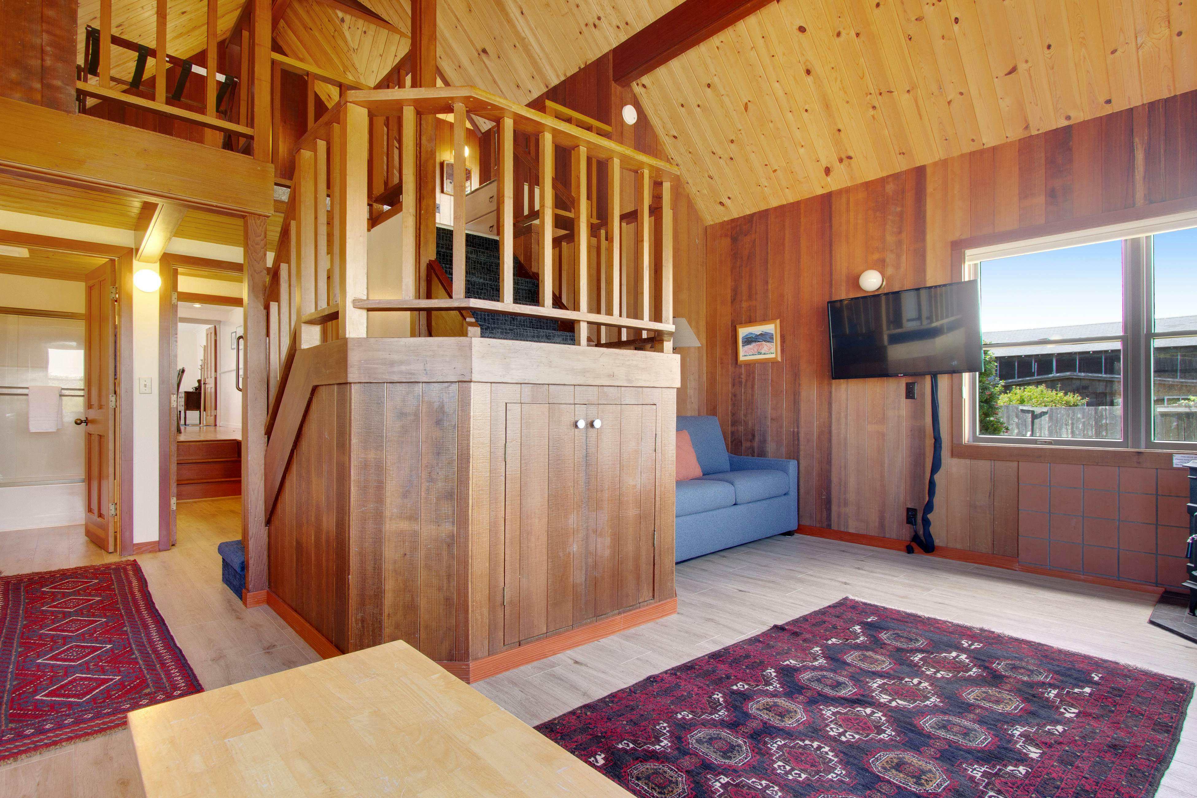 Spectacular Mendocino Home: Sea View, Sauna, Lofts