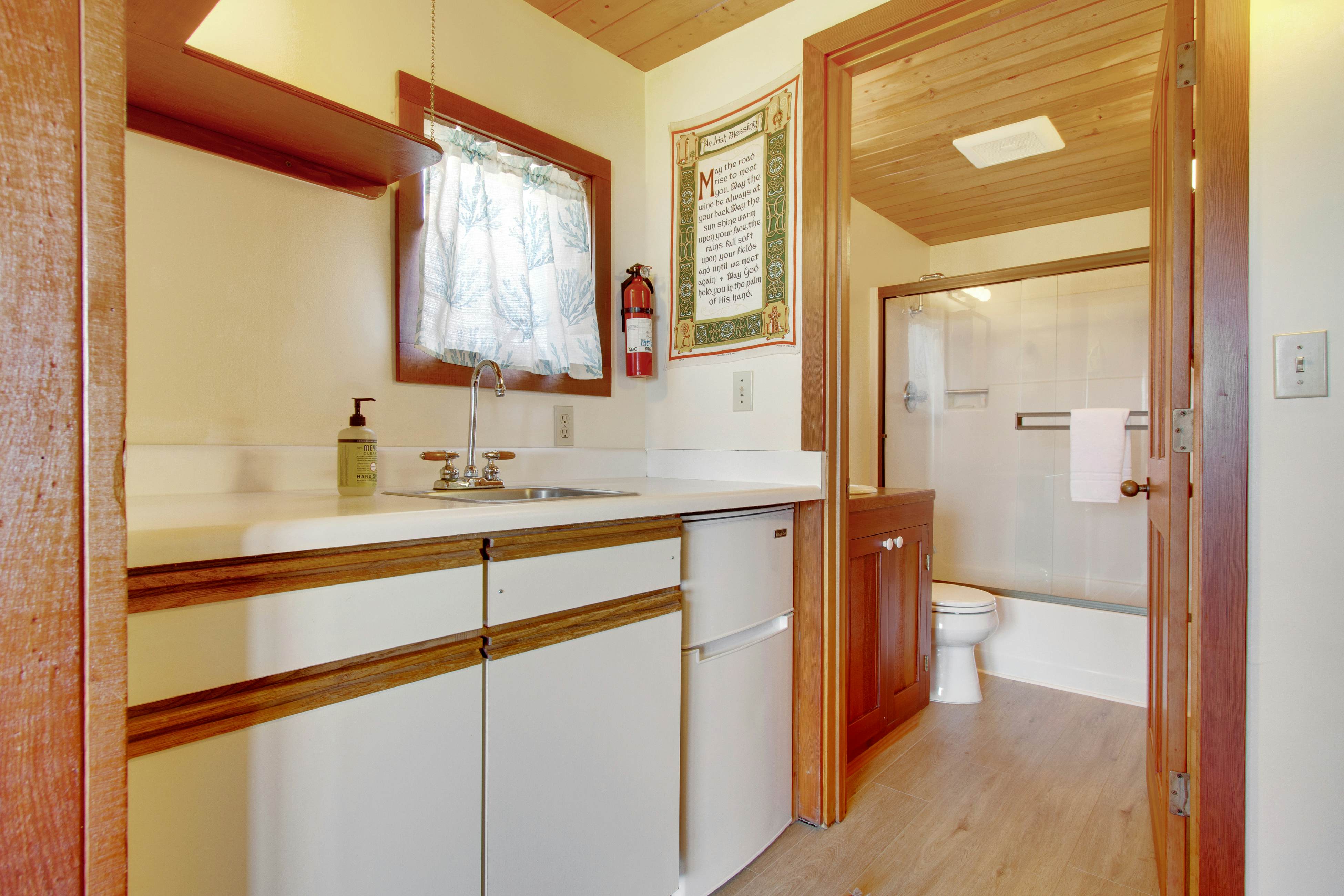 Spectacular Mendocino Home: Sea View, Sauna, Lofts