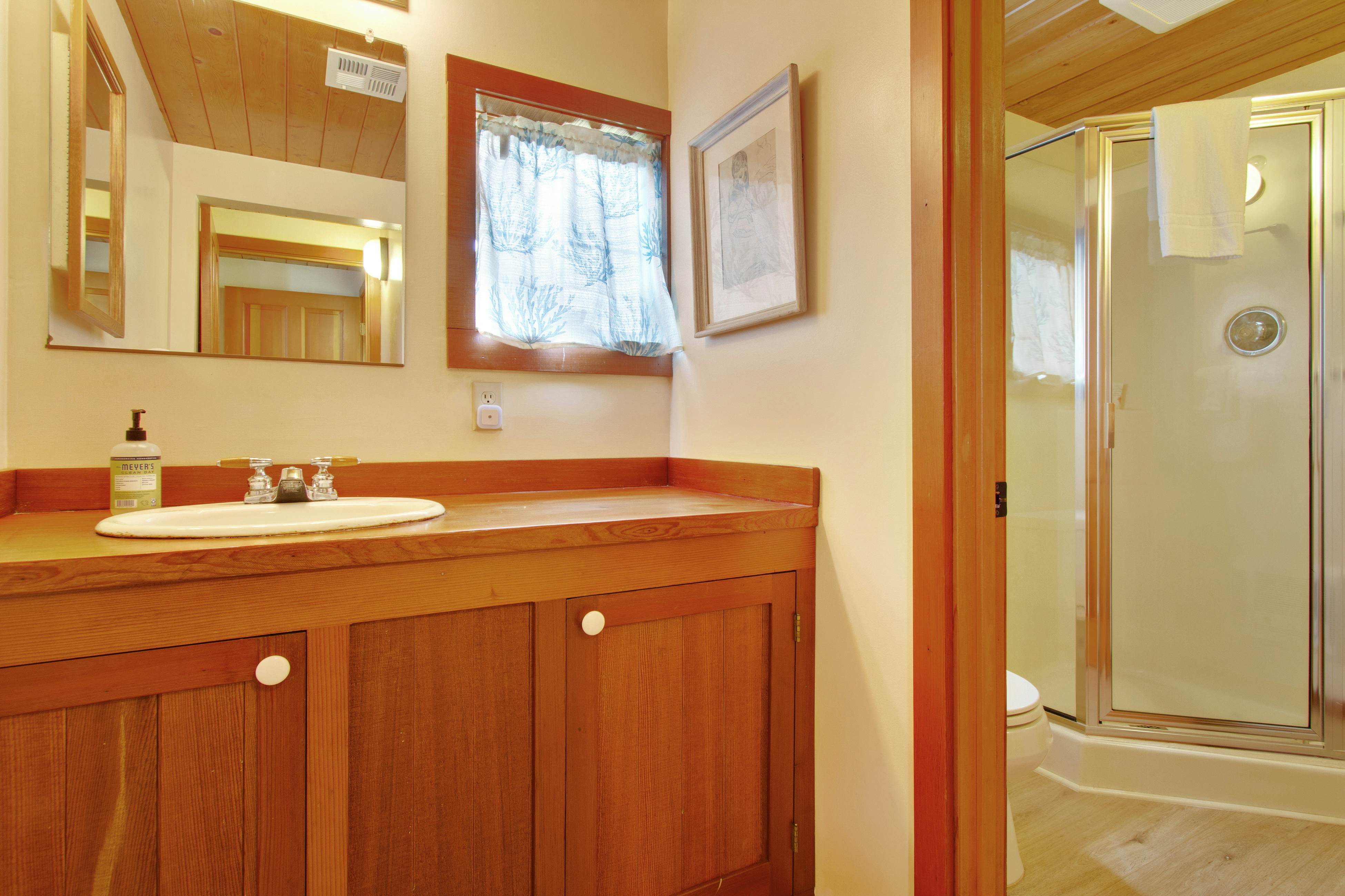 Spectacular Mendocino Home: Sea View, Sauna, Lofts