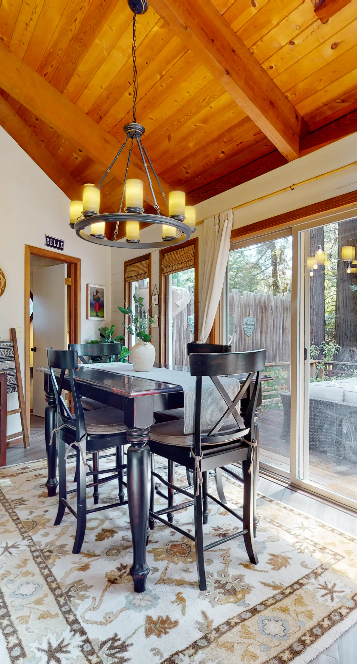 Mendocino Cozy Cabin-Large Patio, Grill & Garden
