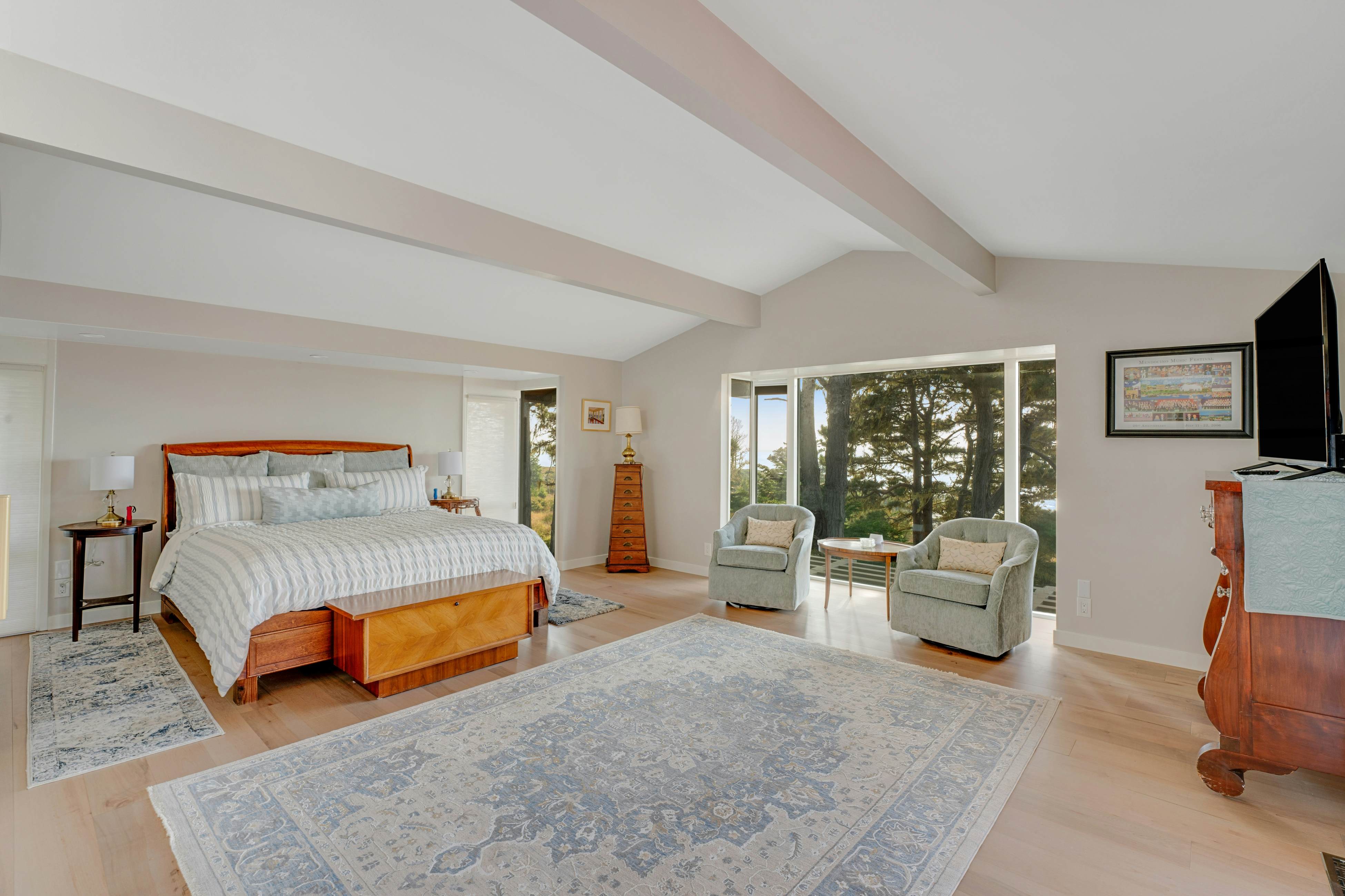 Mendocino Oceanfront: Fireplace, Dog-Friendly Home
