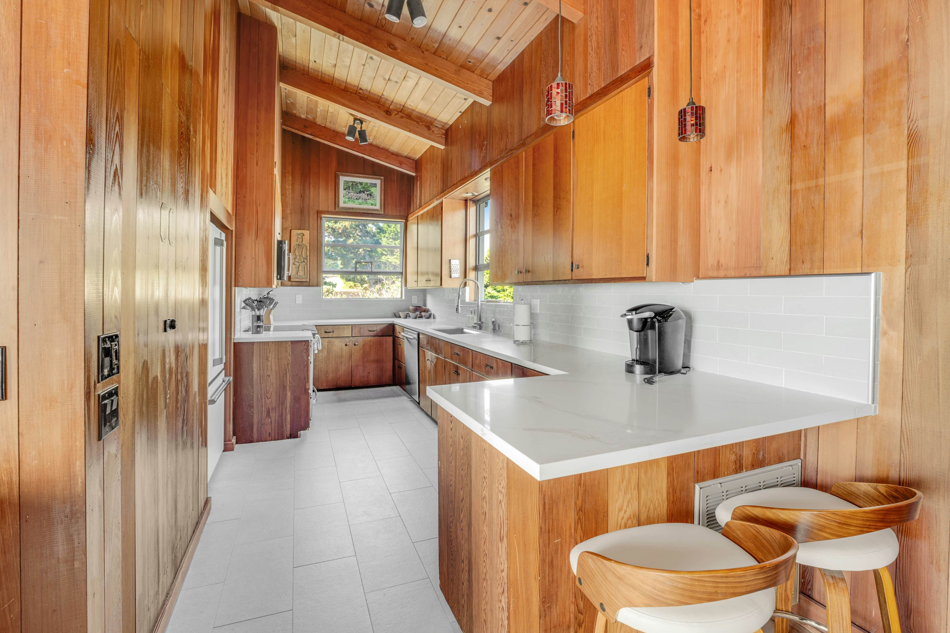 Mendocino Oceanfront: Fireplace, Dog-Friendly Home