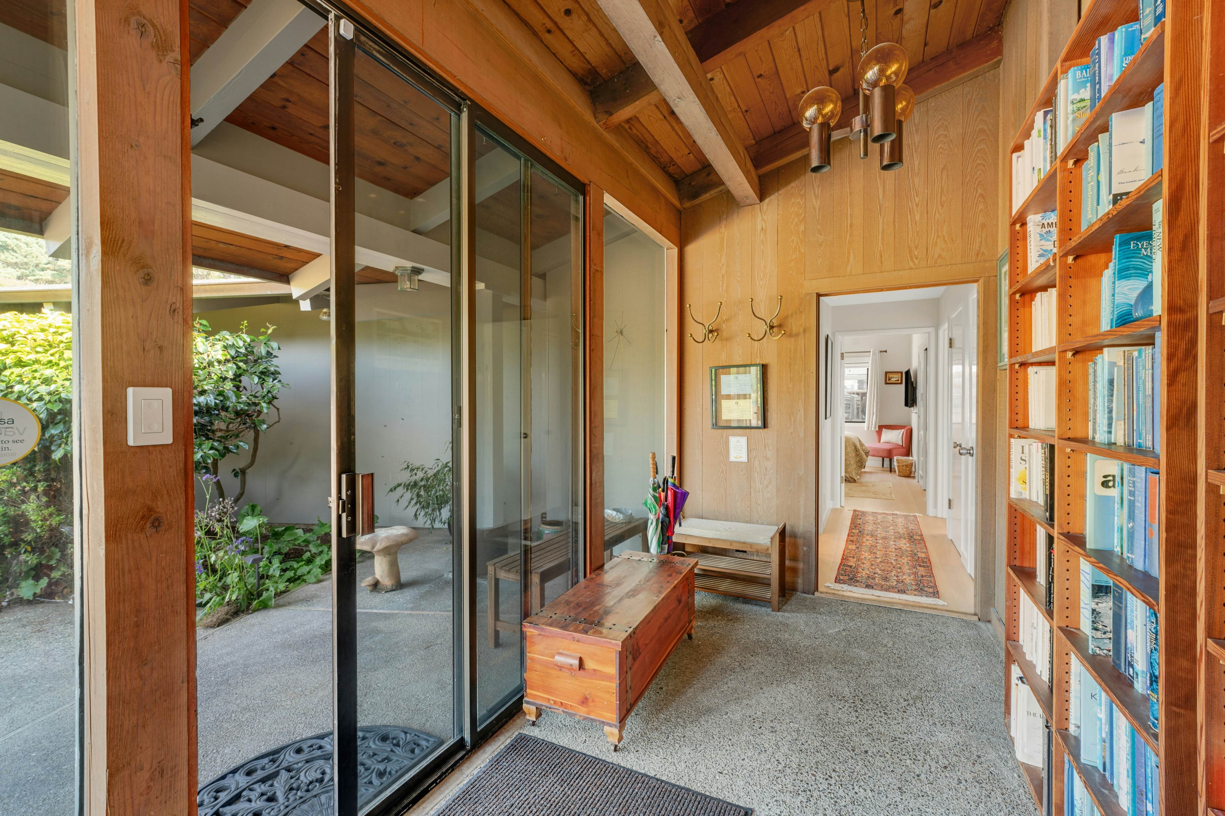 Mendocino Oceanfront: Fireplace, Dog-Friendly Home