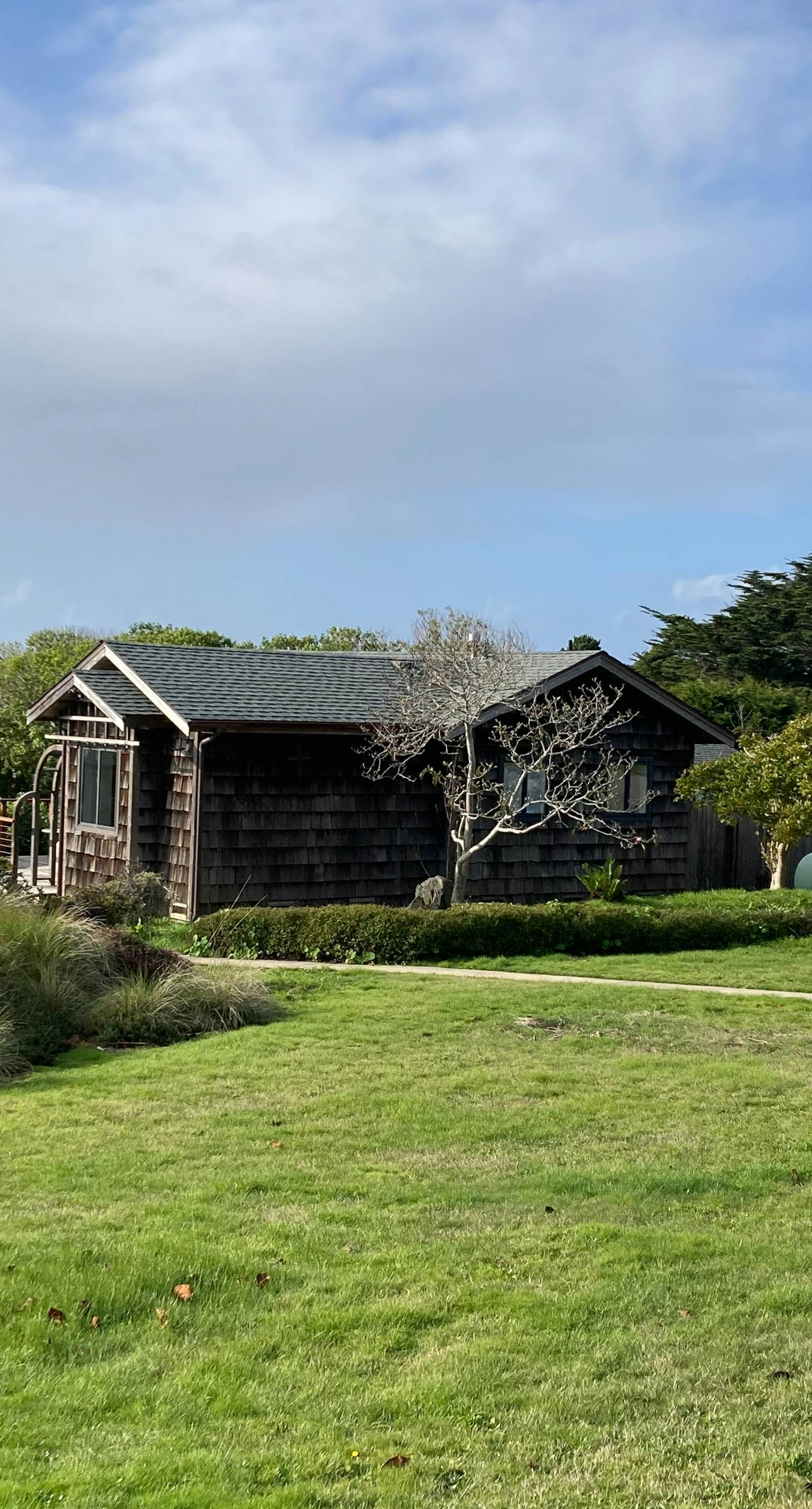 Oceanfront cottage with beach views & deck