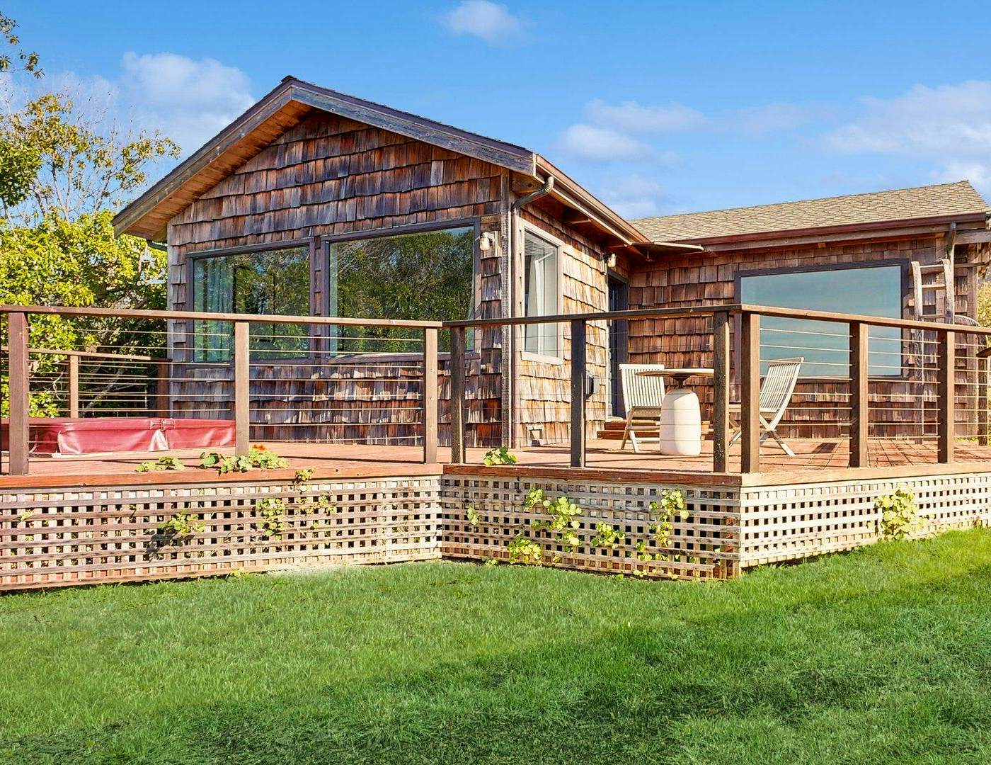 Oceanfront cottage with beach views & deck