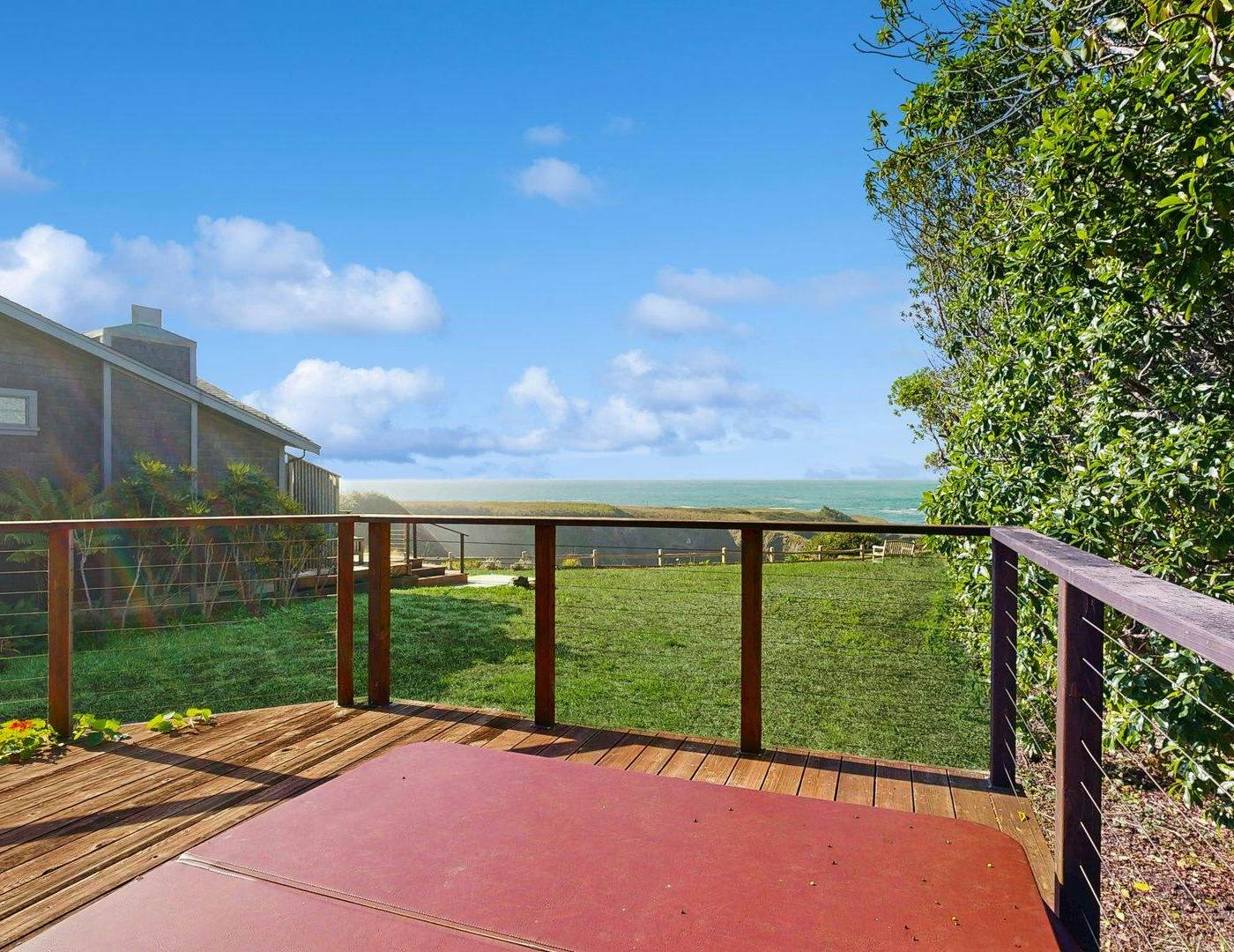 Oceanfront cottage with beach views & deck