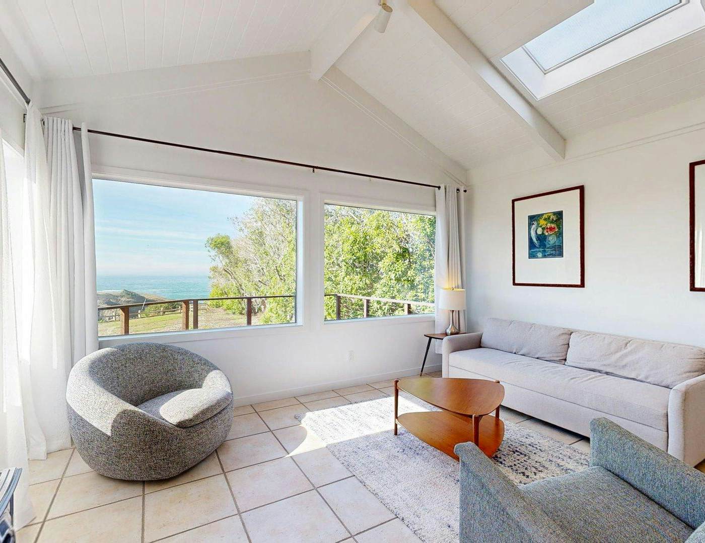 Oceanfront cottage with beach views & deck