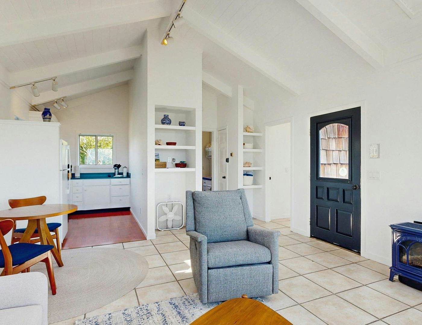 Oceanfront cottage with beach views & deck