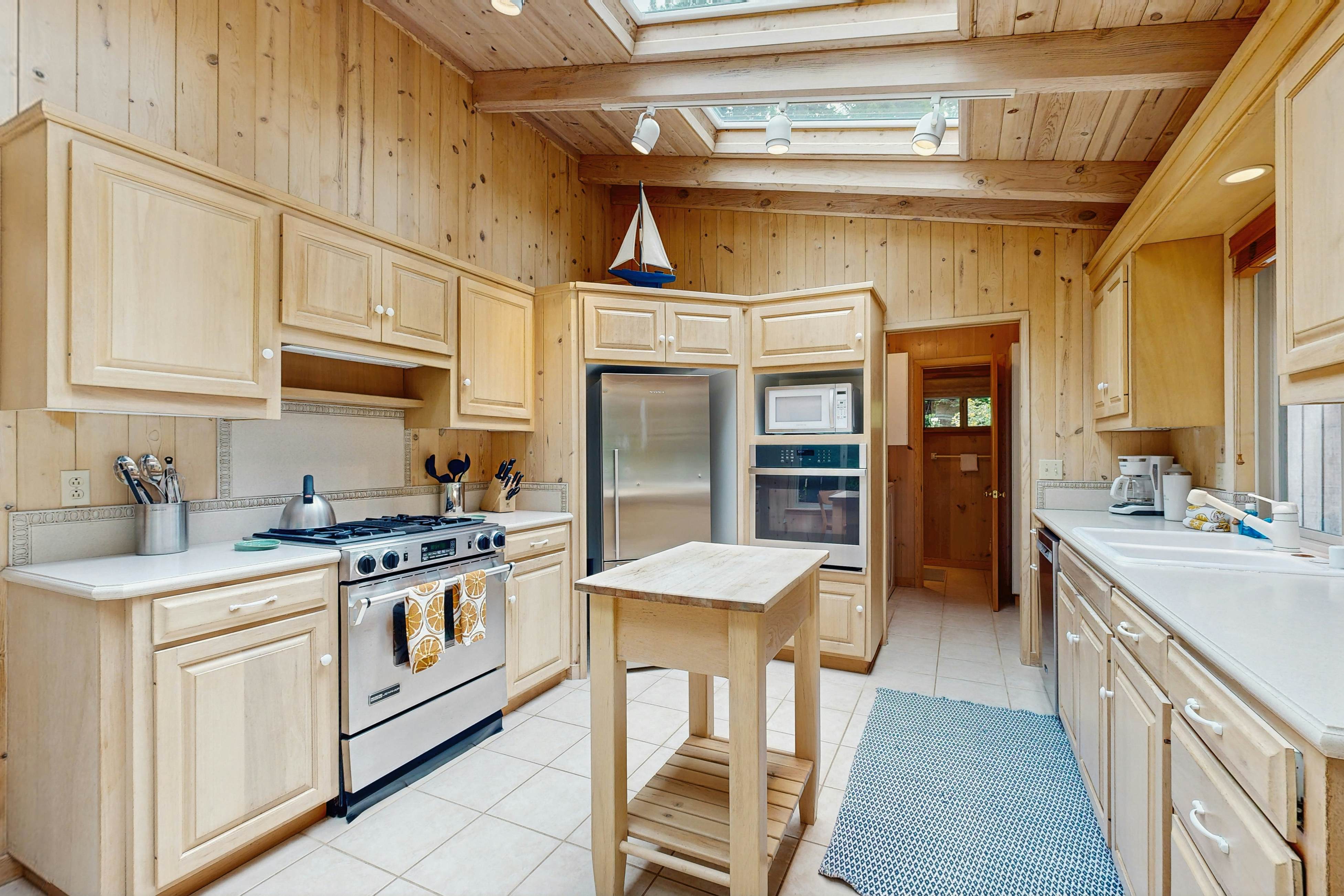 Cozy Forest View Home: Pet-Friendly, Large Deck 