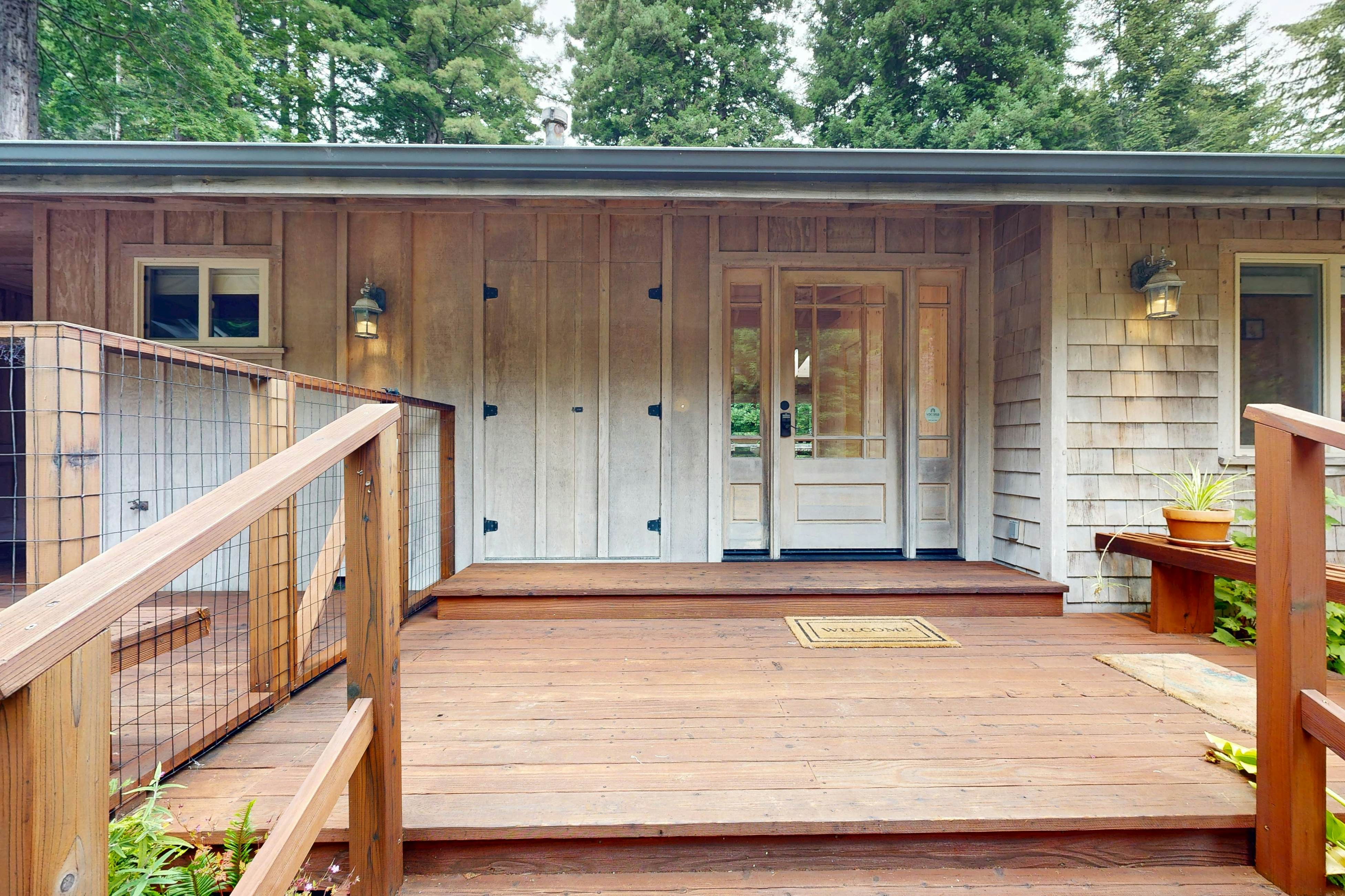 Cozy Forest View Home: Pet-Friendly, Large Deck 