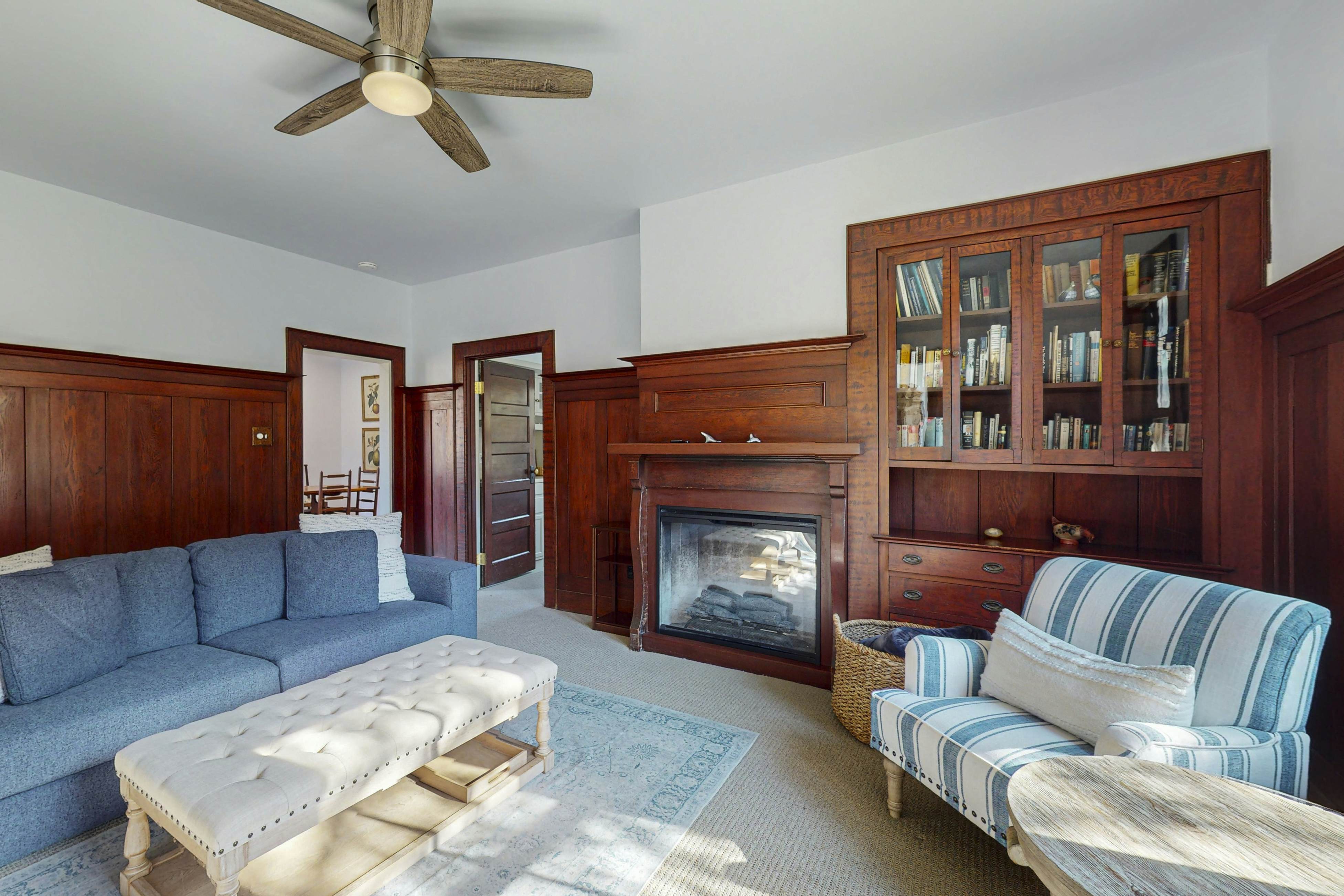 Mendocino Retreat: Hot Tub & 2 Kitchens