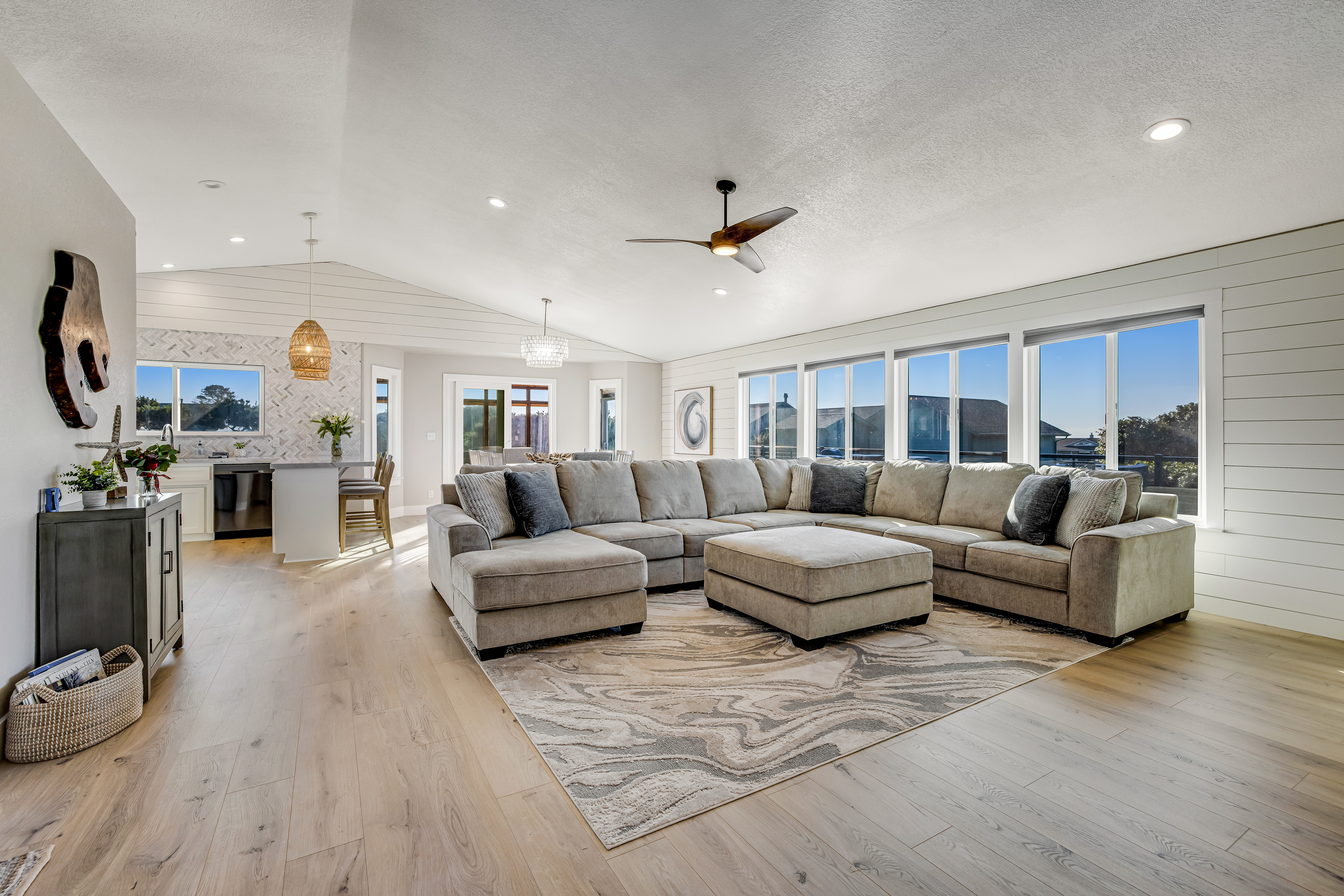 Stylish House with Ocean Views, Hot Tub, Game Room