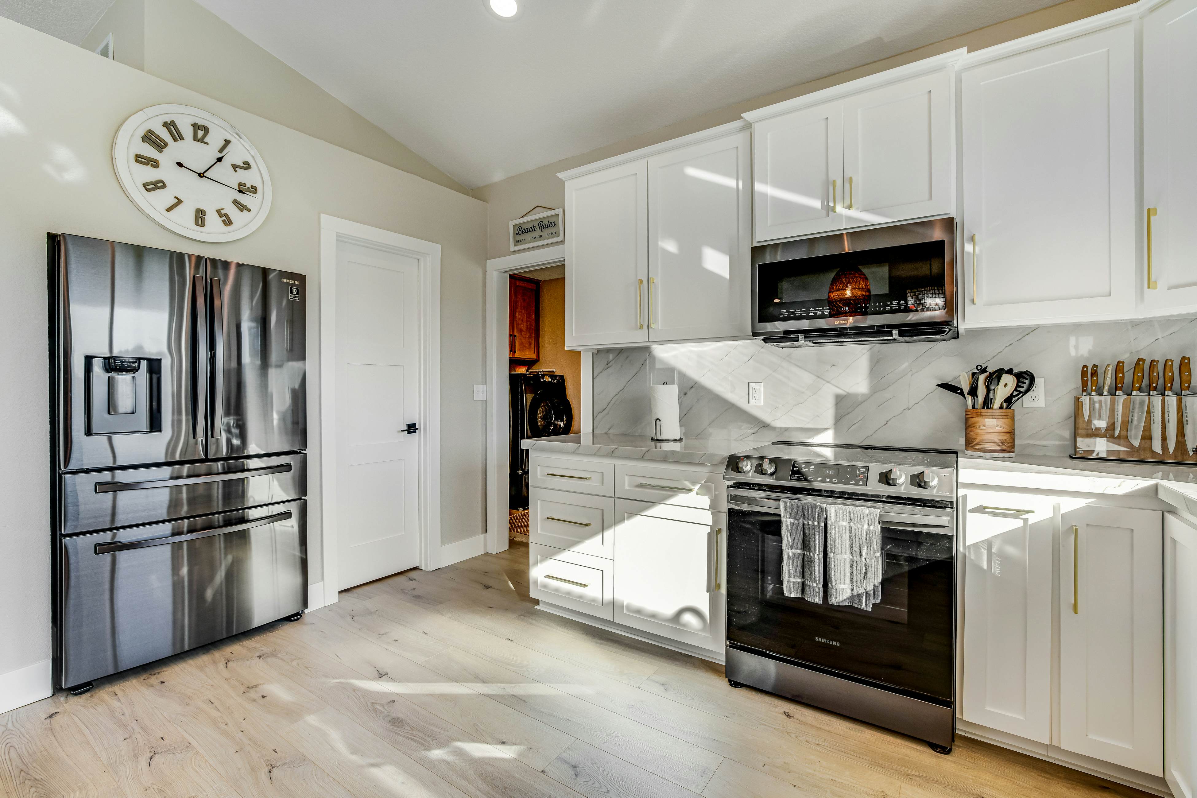 Stylish House with Ocean Views, Hot Tub, Game Room