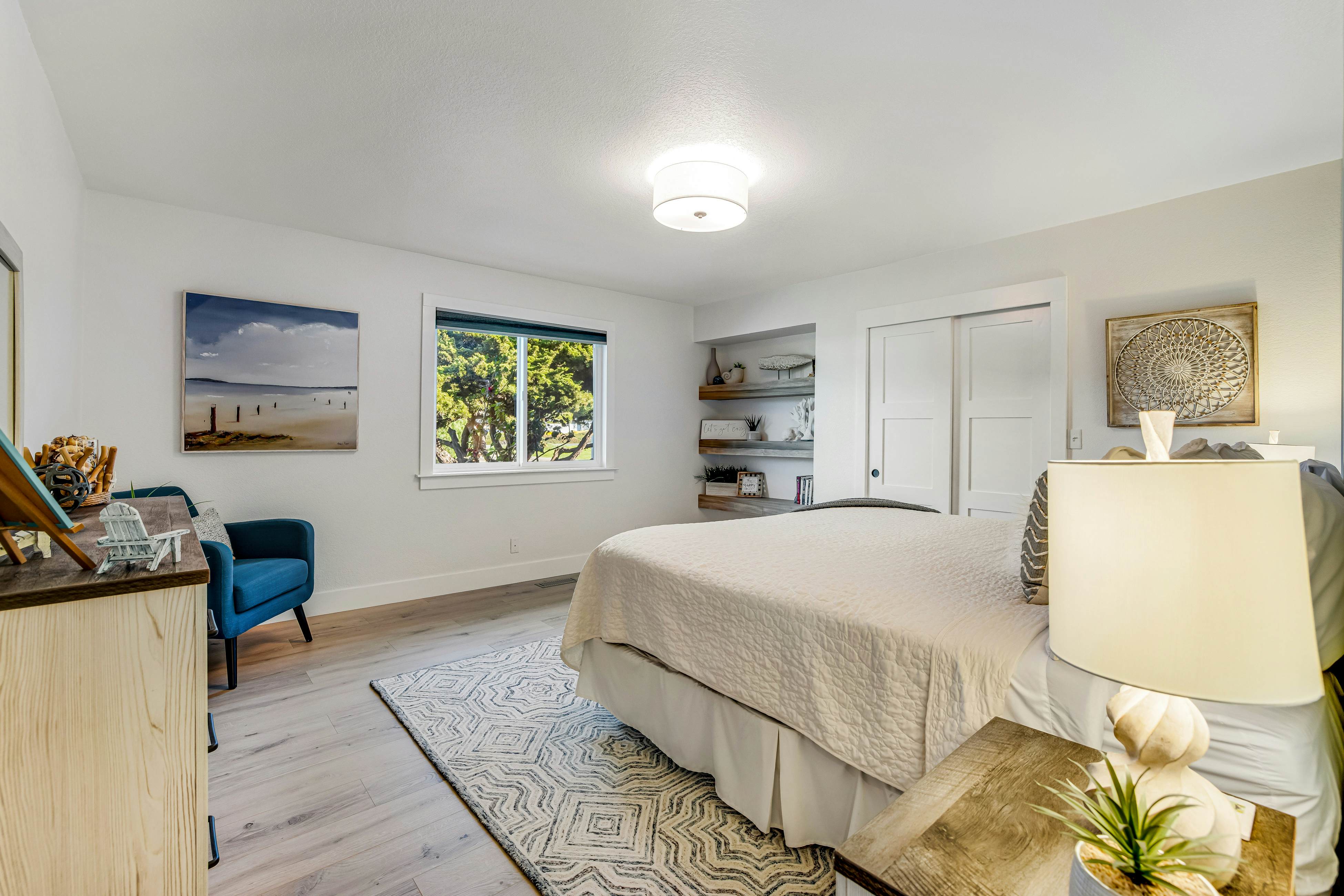 Stylish House with Ocean Views, Hot Tub, Game Room