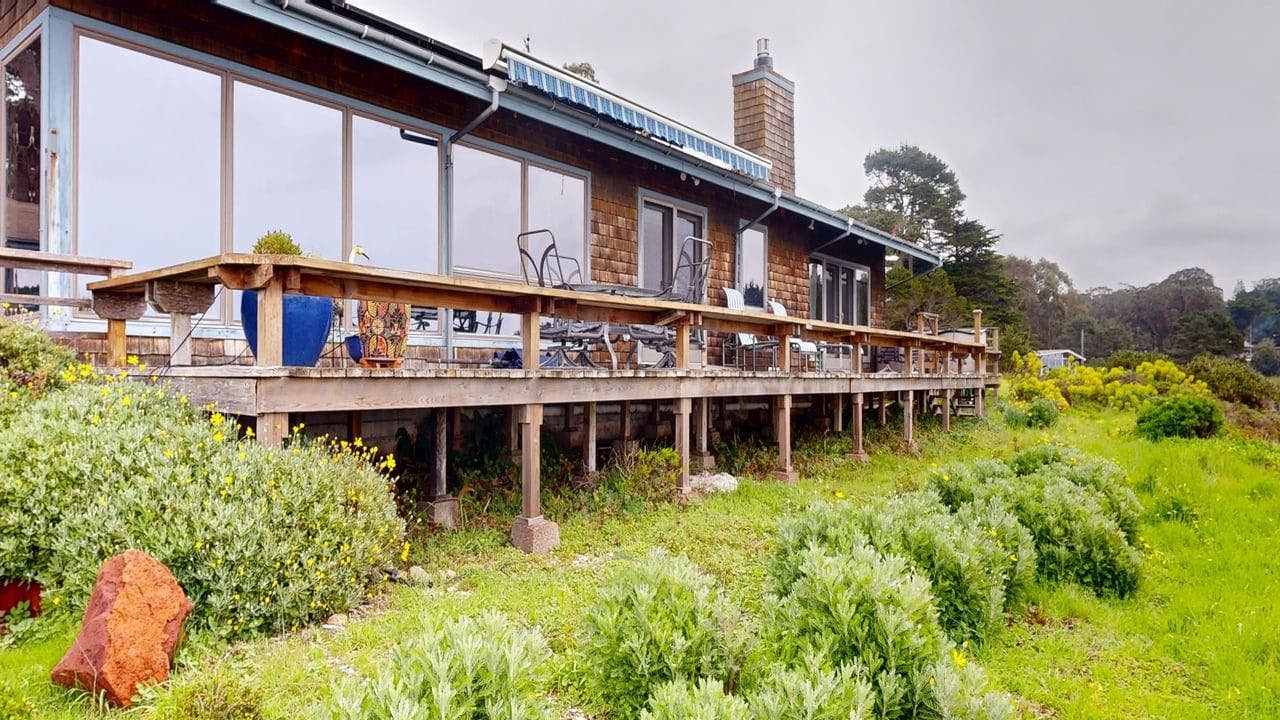 Oceanfront Haven with Beach Access, Views & Deck