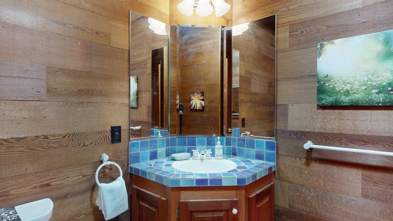 Oceanfront Haven with Beach Access, Views & Deck